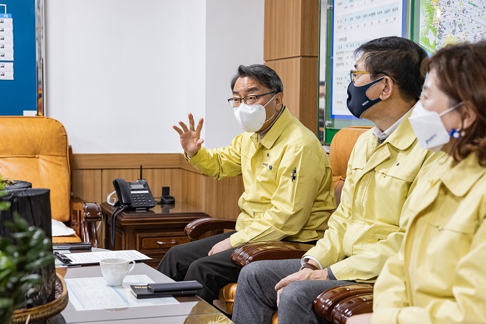 소방관도 구민도 모두 안전한 광진 ! 소방의 날 기념 방역물품 전달