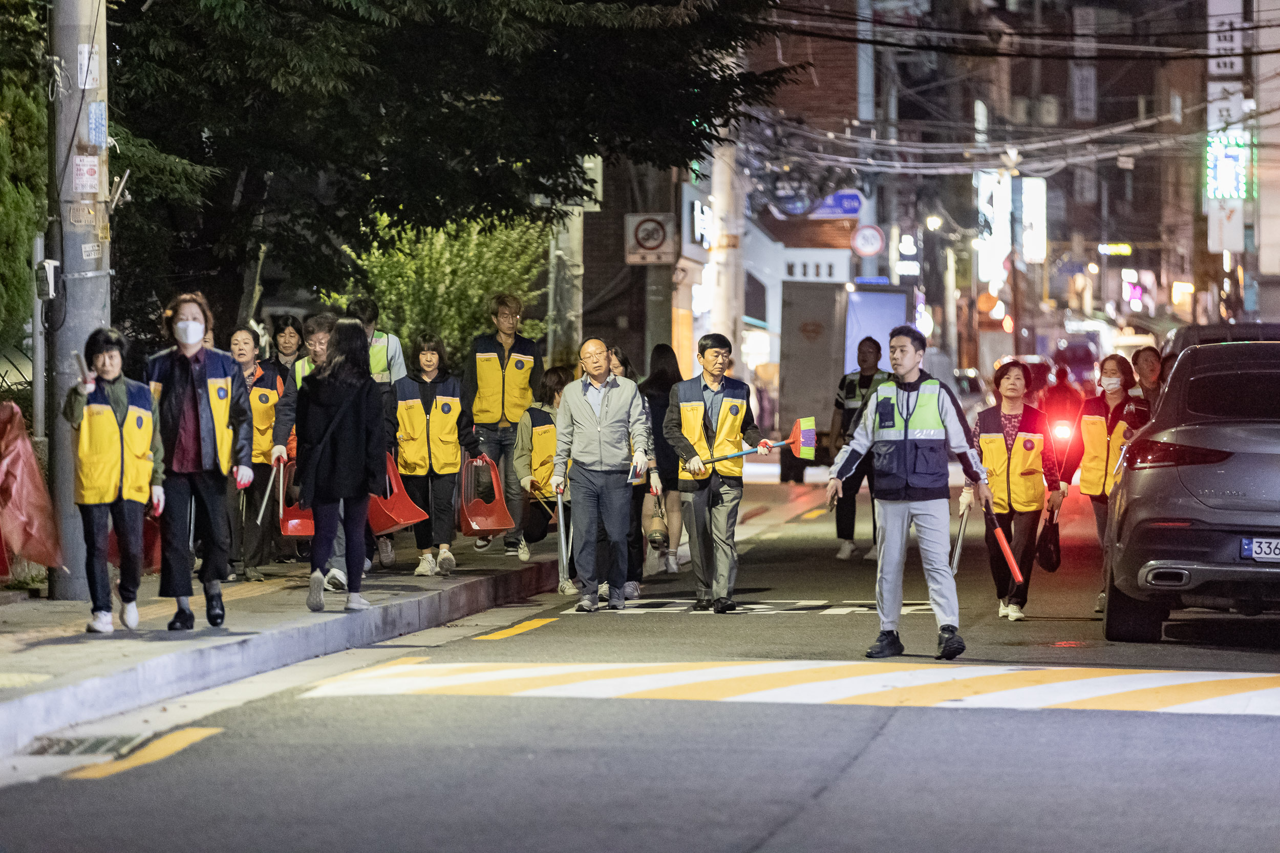 20231017-광진구 자양4동 주민합동 야간순찰 231017-0593_G_161425.jpg