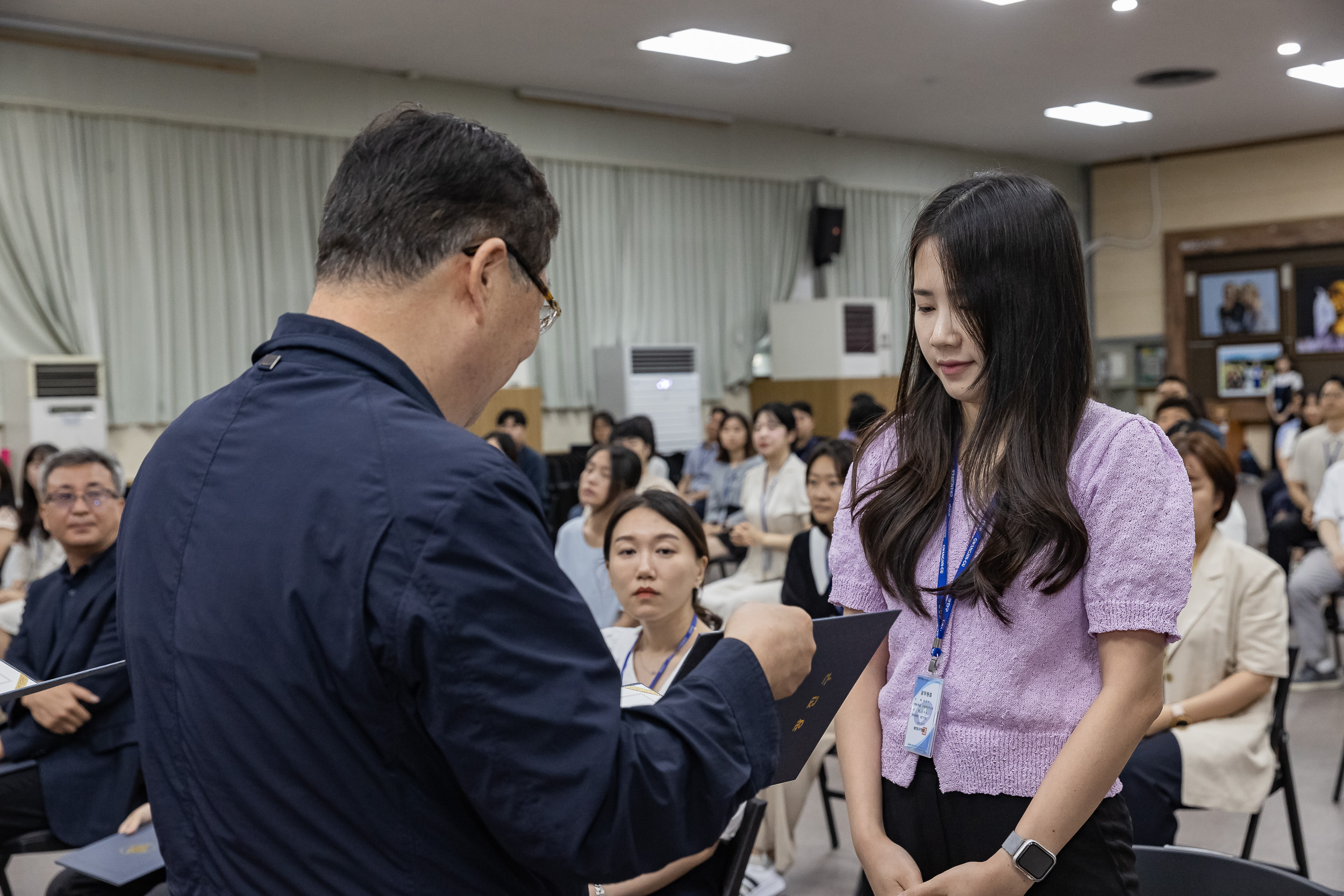 20230629-2023년 하반기 정기인사(8급 이하) 230629-0083-1_G_150346.jpg