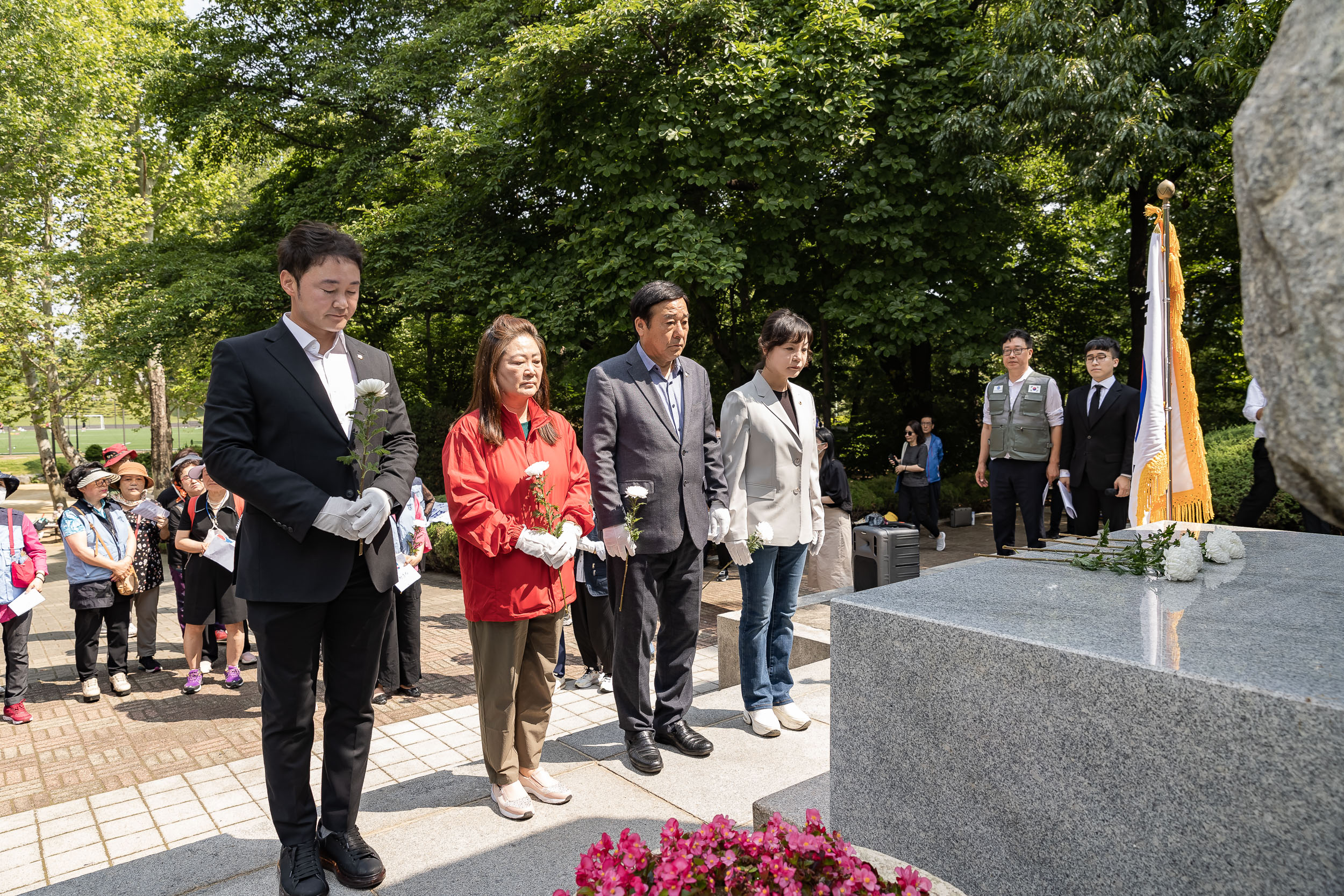 20230606-국자유총연맹 광진구지회 제68회 현충일 추념식 230606-0331_G_164235.jpg