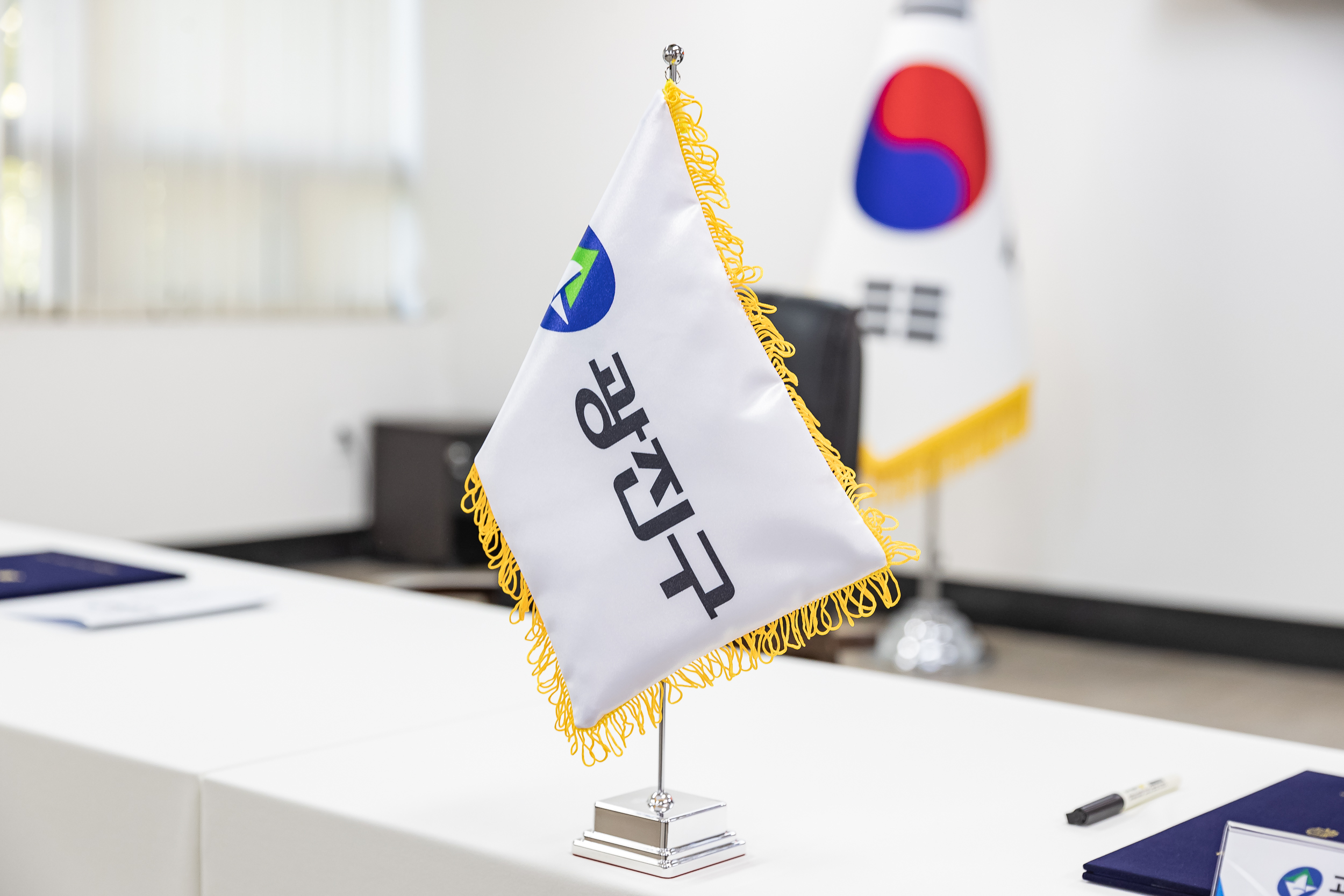 20231016-도시철도 2호선 지상구간 지하화 공동대응 협약식 231016-0248_G_165740.jpg
