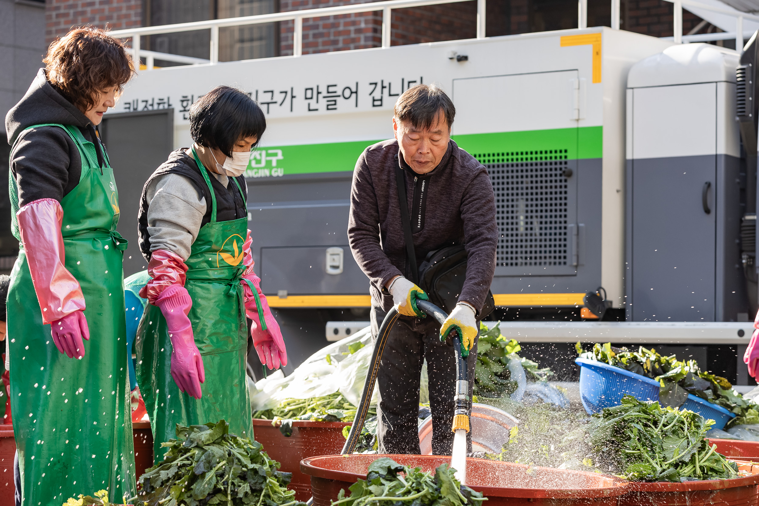 20231114-2023년 사랑의 김장담가드리기 231114_0226_G_152553.jpg