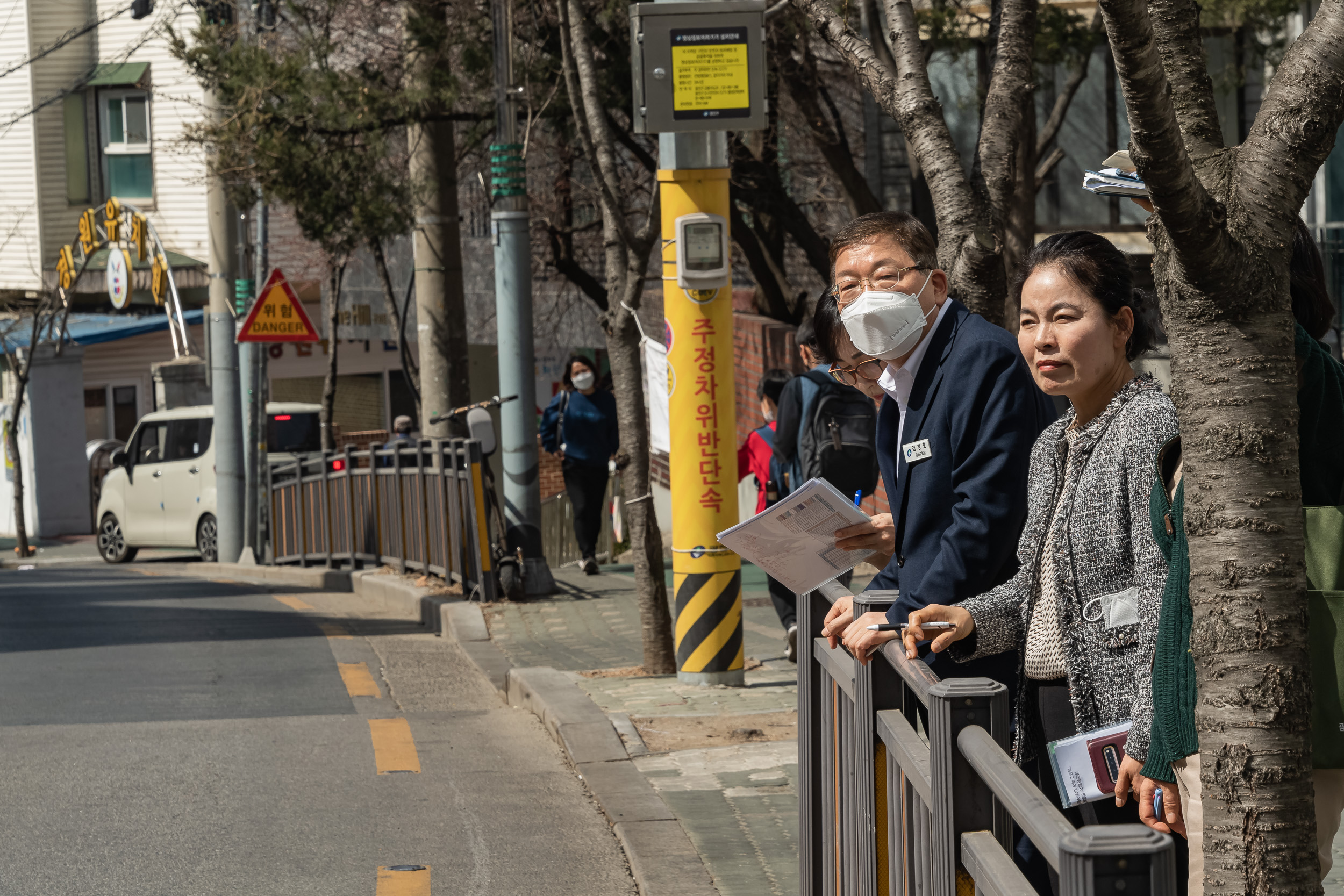 20230322-학교 앞 소통 나들이-서울동의초등학교 230322-0236_G_100528.jpg