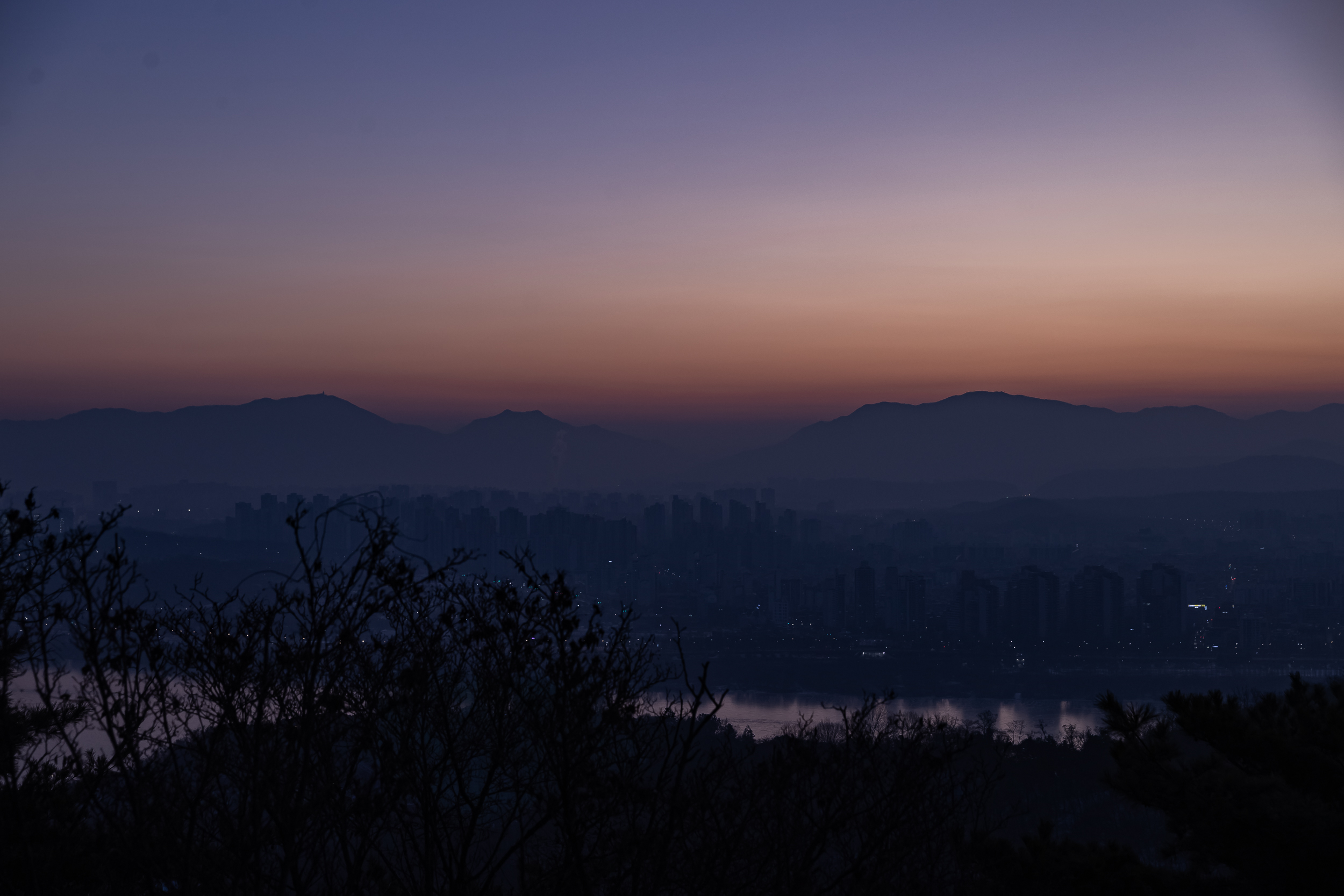 20230101-2023 아차산 해맞이 안전대책 230101-0212_G_123426.jpg