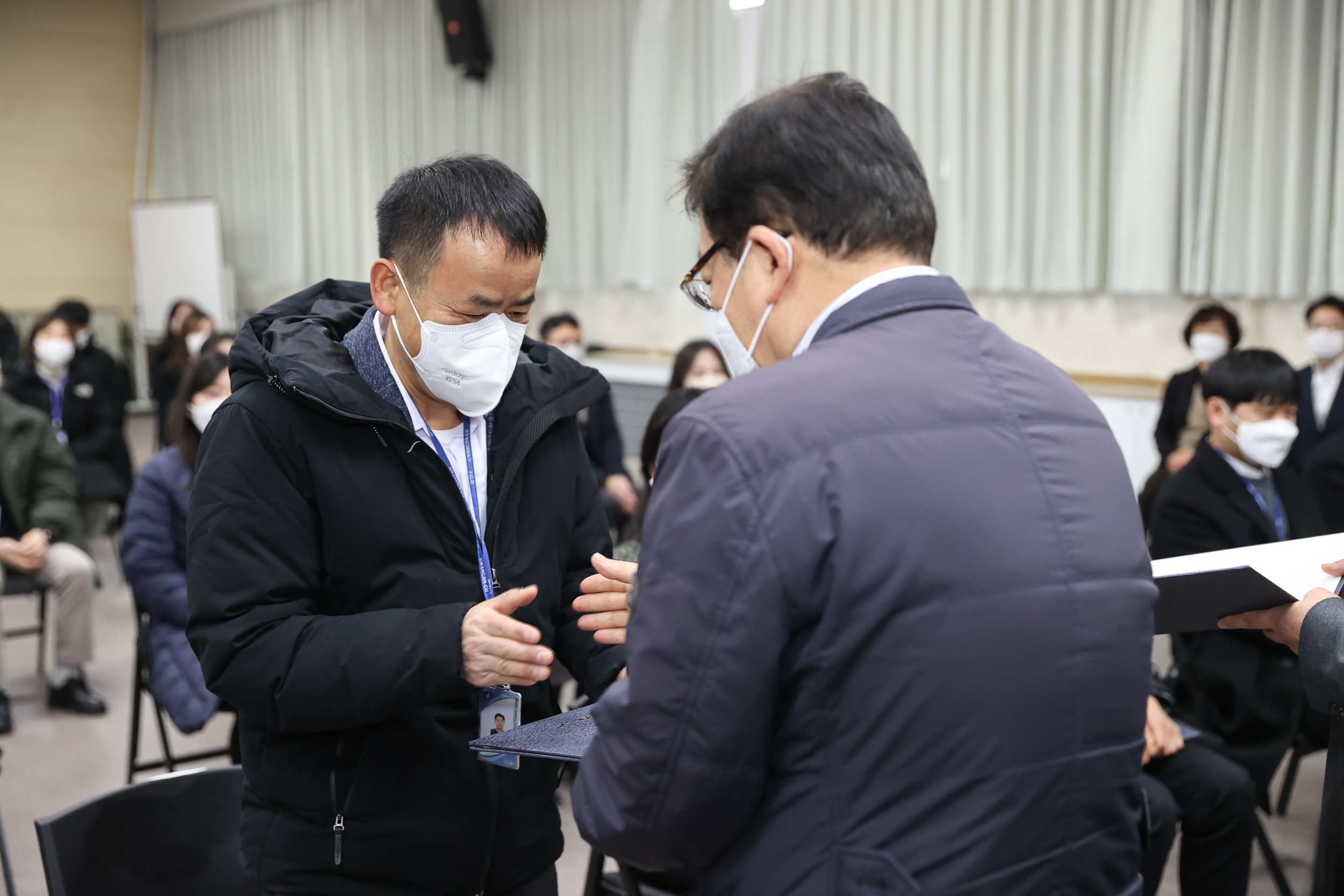20221228-2023 상반기 정기인사 발령장 수여 221228-0446_G_132646.jpg