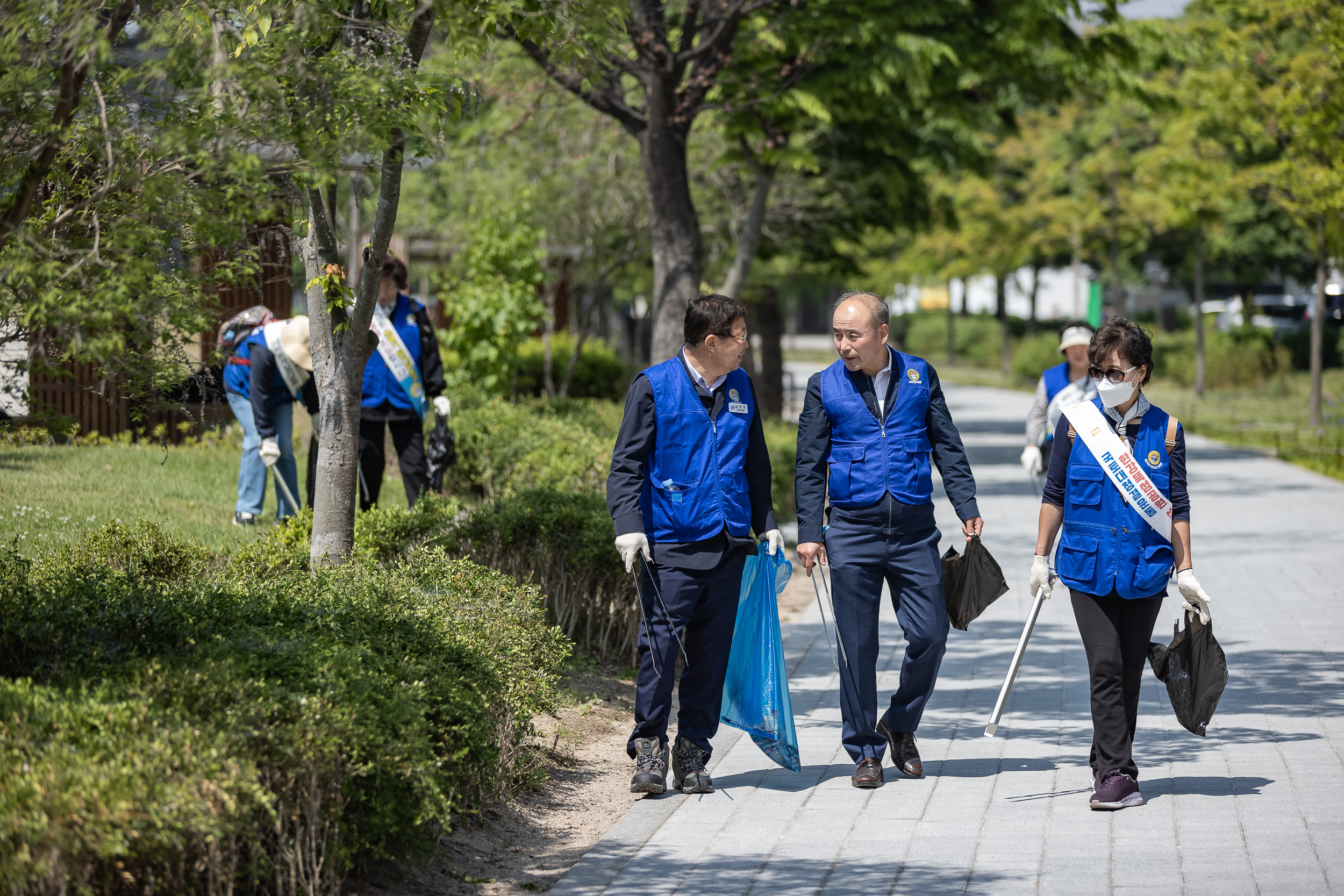 20230509-바르게살기운동 광진구협의회 국토대청결 운동 230509-0442_G_100047.jpg