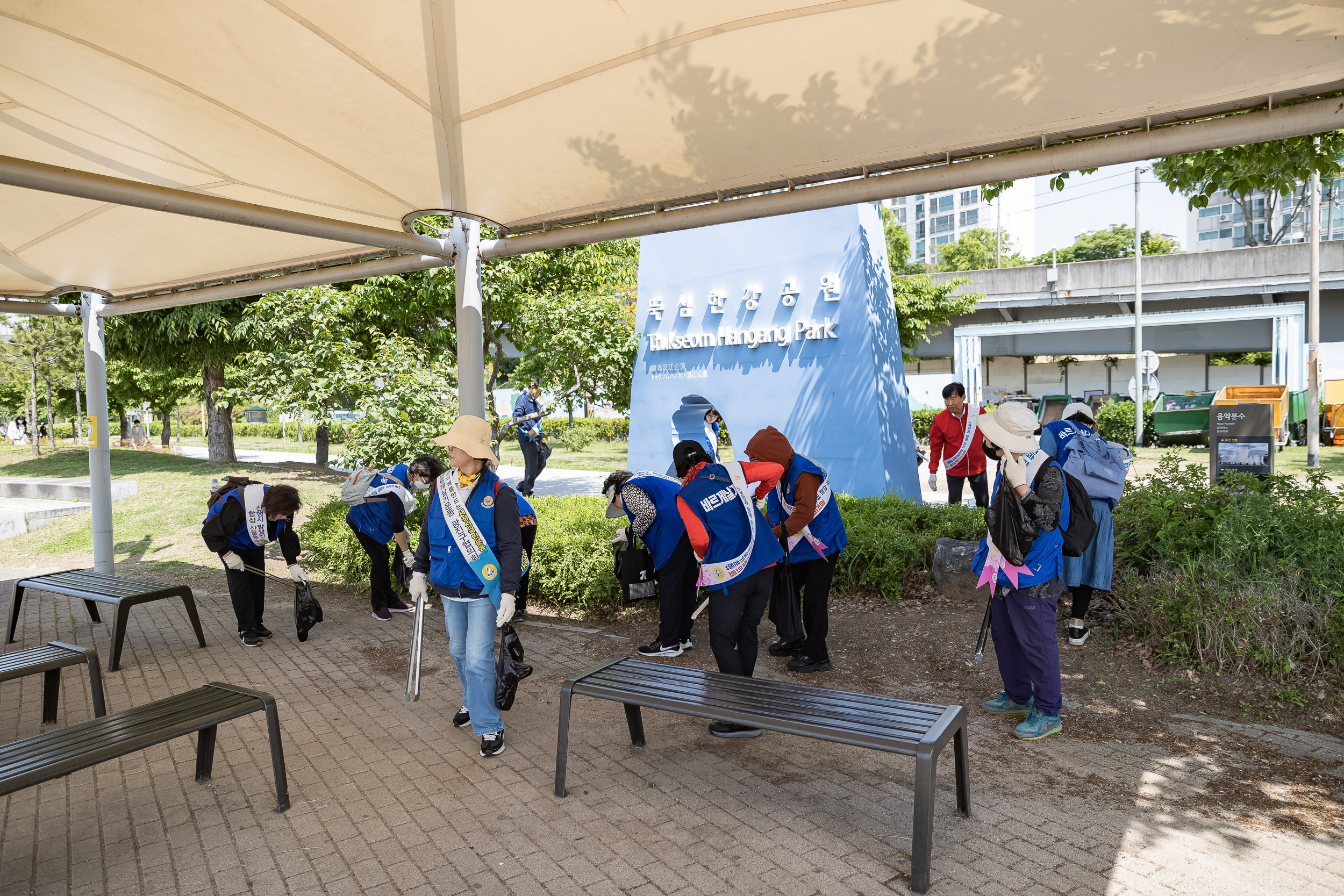 20230509-바르게살기운동 광진구협의회 국토대청결 운동 230509-0527_G_100048.jpg