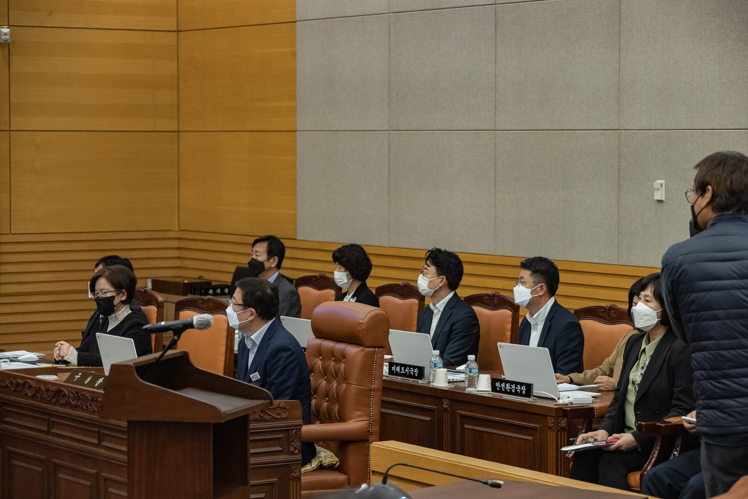 20221013-제255회 제1차 정례회 제3차본회의 221013-0707_G_133028.jpg