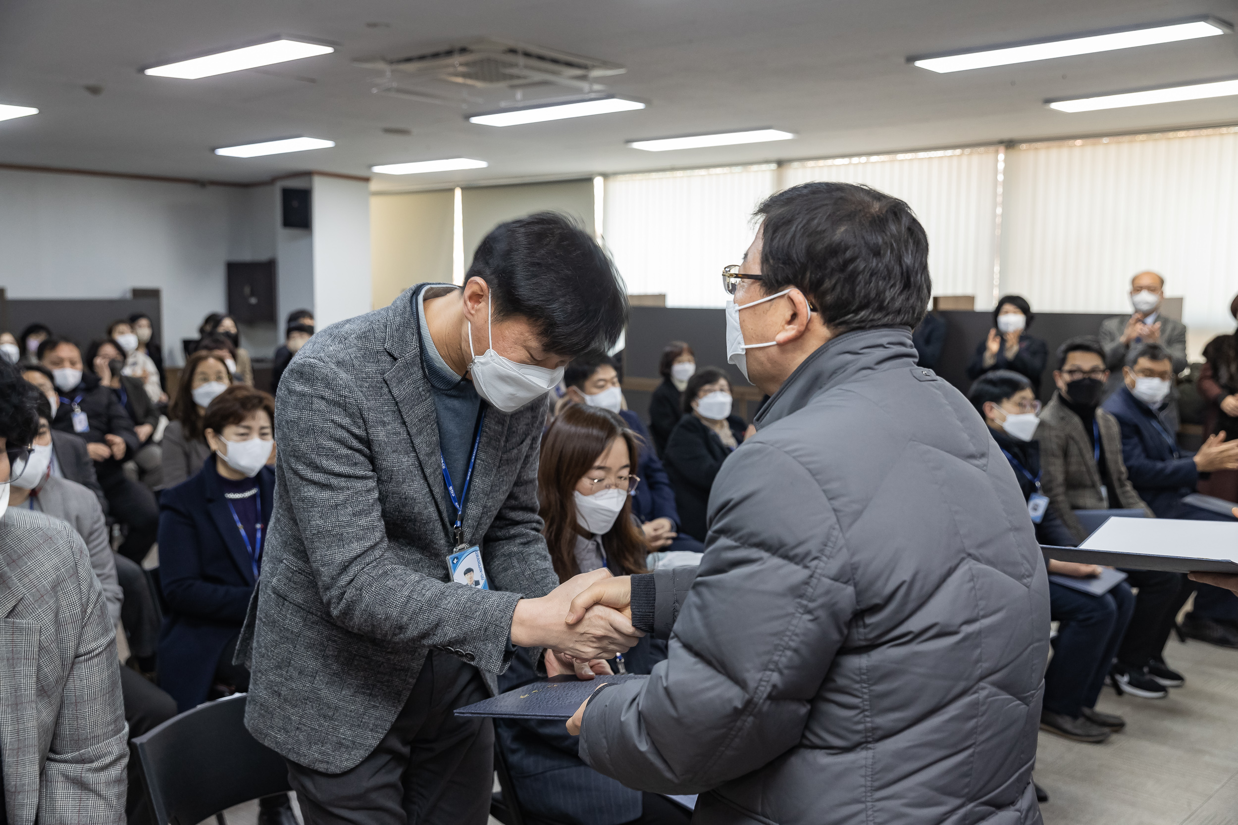 20221227-2023 상반기 정기인사 발령장 수여식 221227-0311_G_144115.jpg