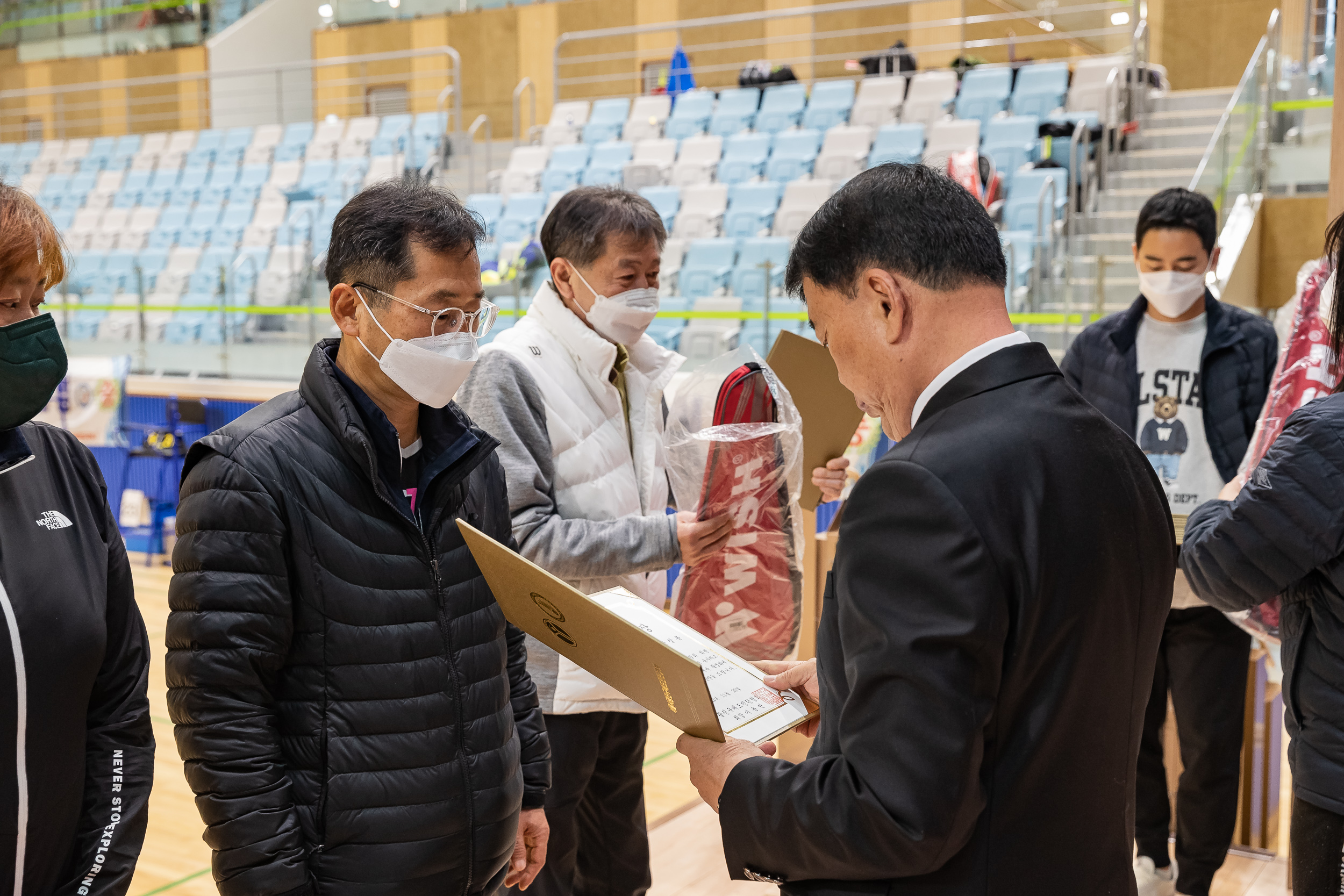 20221120-제26회 광진구청장기 배드민턴대회 221120-0681_G_155817.jpg