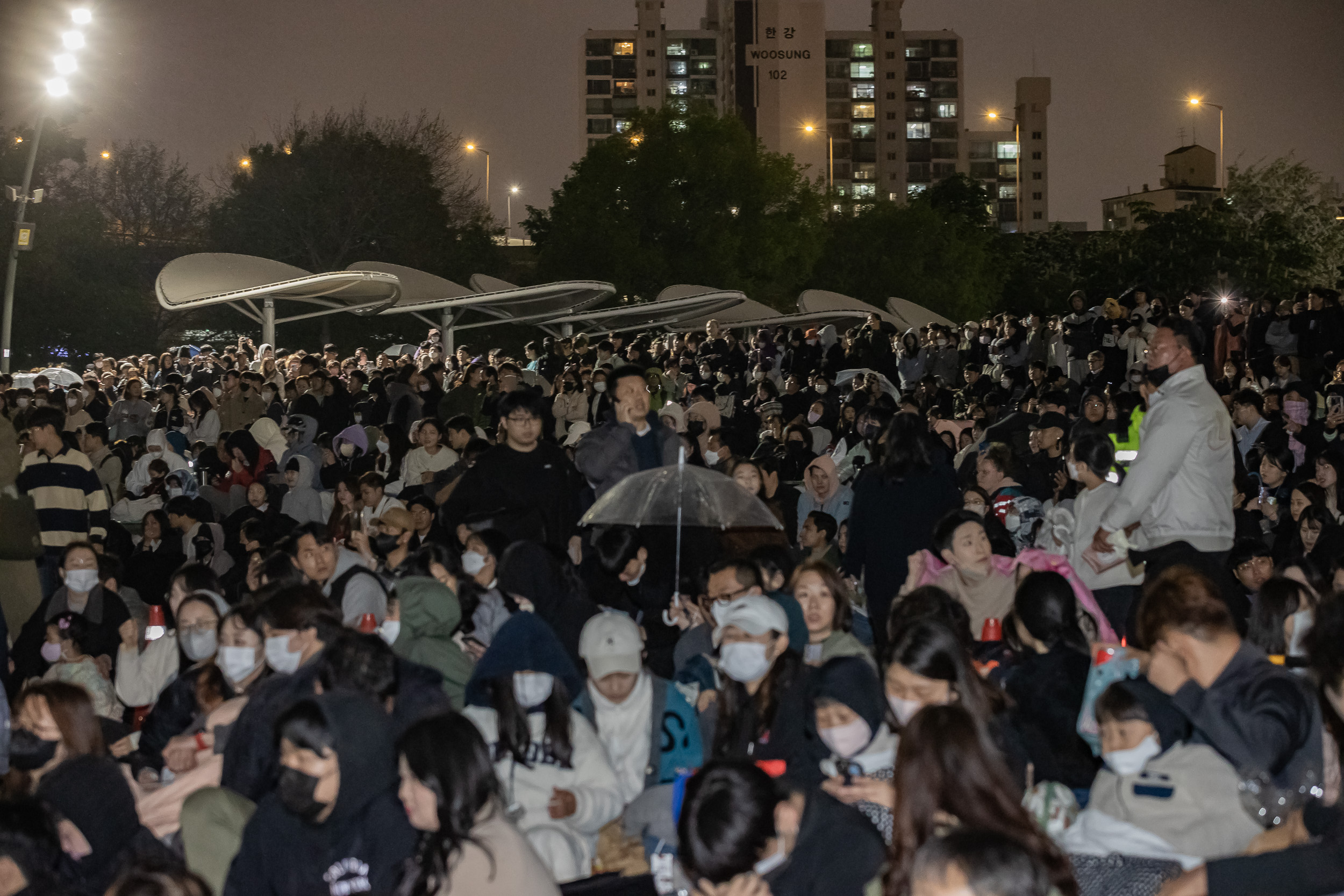 20230429-2023한강불빛공연 드론라이트쇼 230429-0118_G_215130.jpg