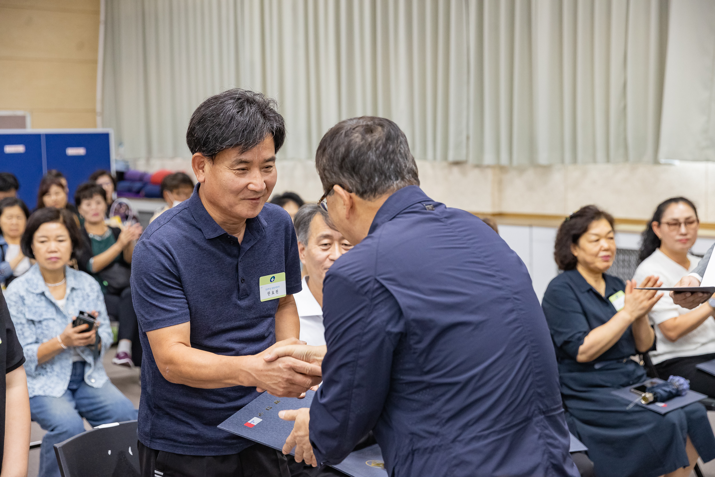 20240930-2024년 9월 정기 구민표창 수여식 240930-0935_Gm_191017.jpg