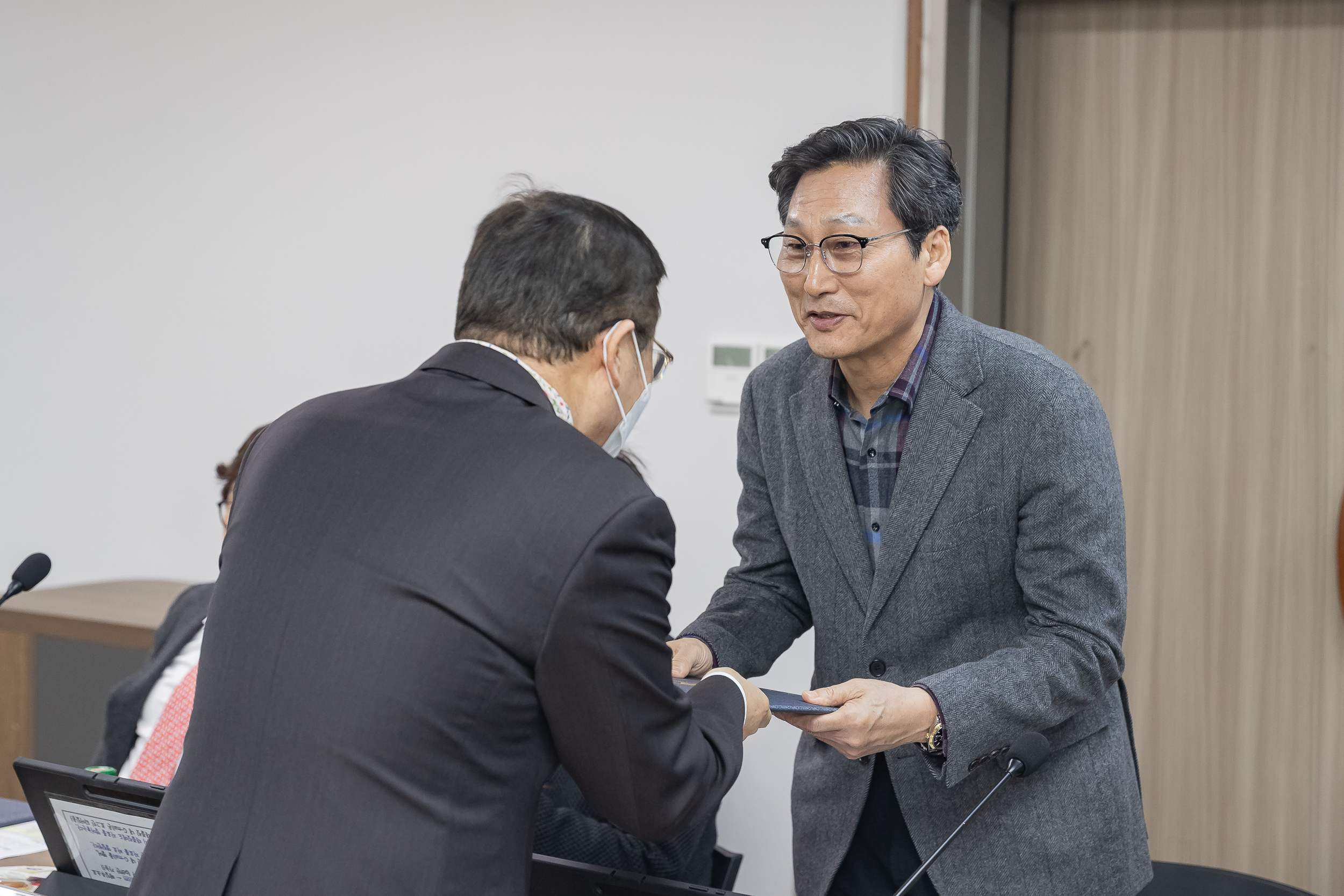 20250226-광진구 2050 탄소중립녹색성장위원회 위촉식 및 회의 개최 20250226-10864_L_204123.jpg