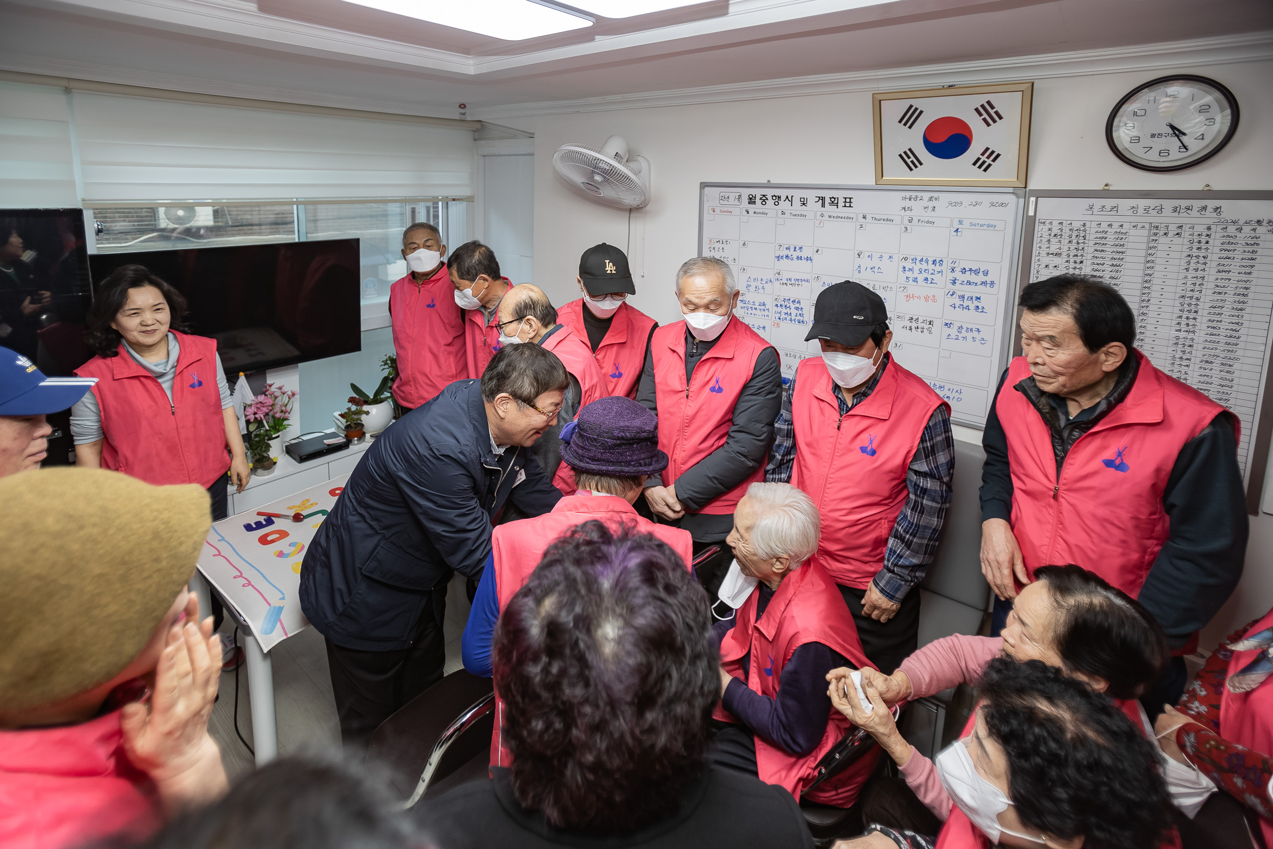 20250123-설맞이 경로당 방문(복조리 경로당) 2025123_1678_G_142241.jpg