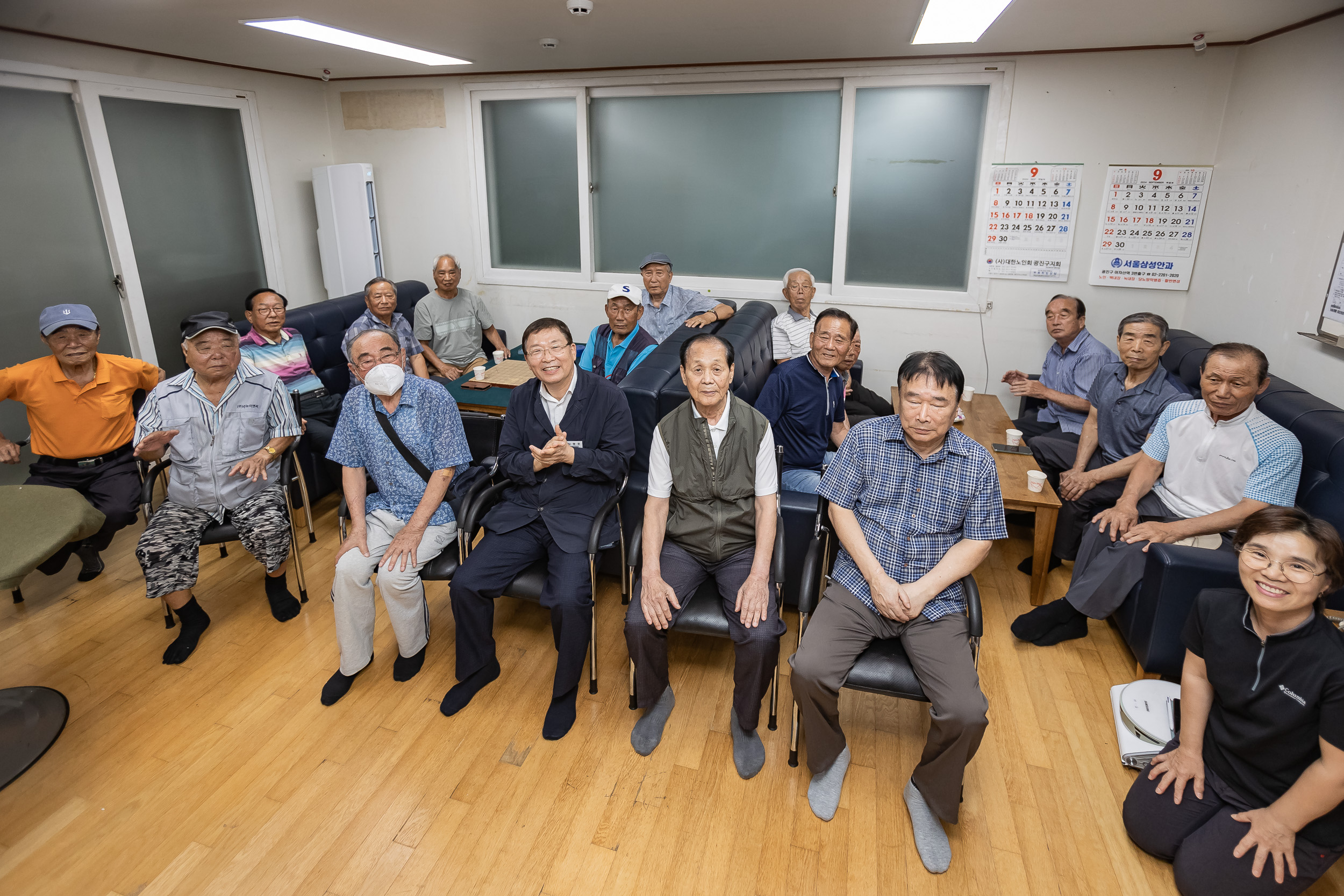 20240909-추석맞이 노인복지시설 방문-중곡1동 제2경로당 240909-1212_G_182506.jpg