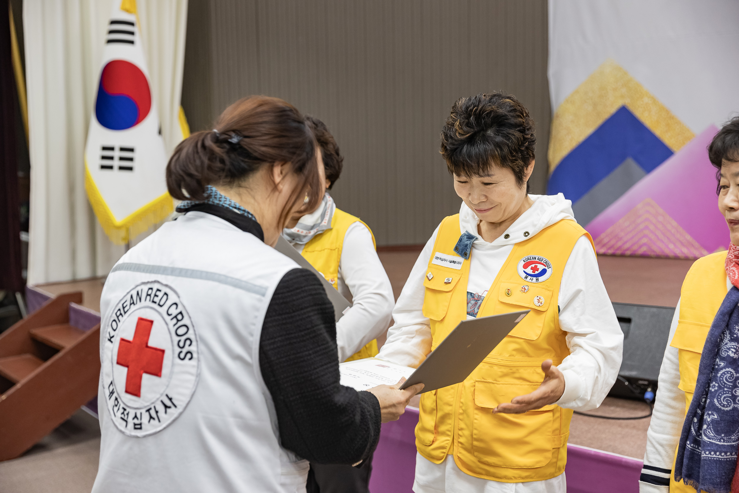 20241217-대한적십자봉사회 광진구지구협의회 적십자 가족의 날 20241217_7409_G_195559.jpg