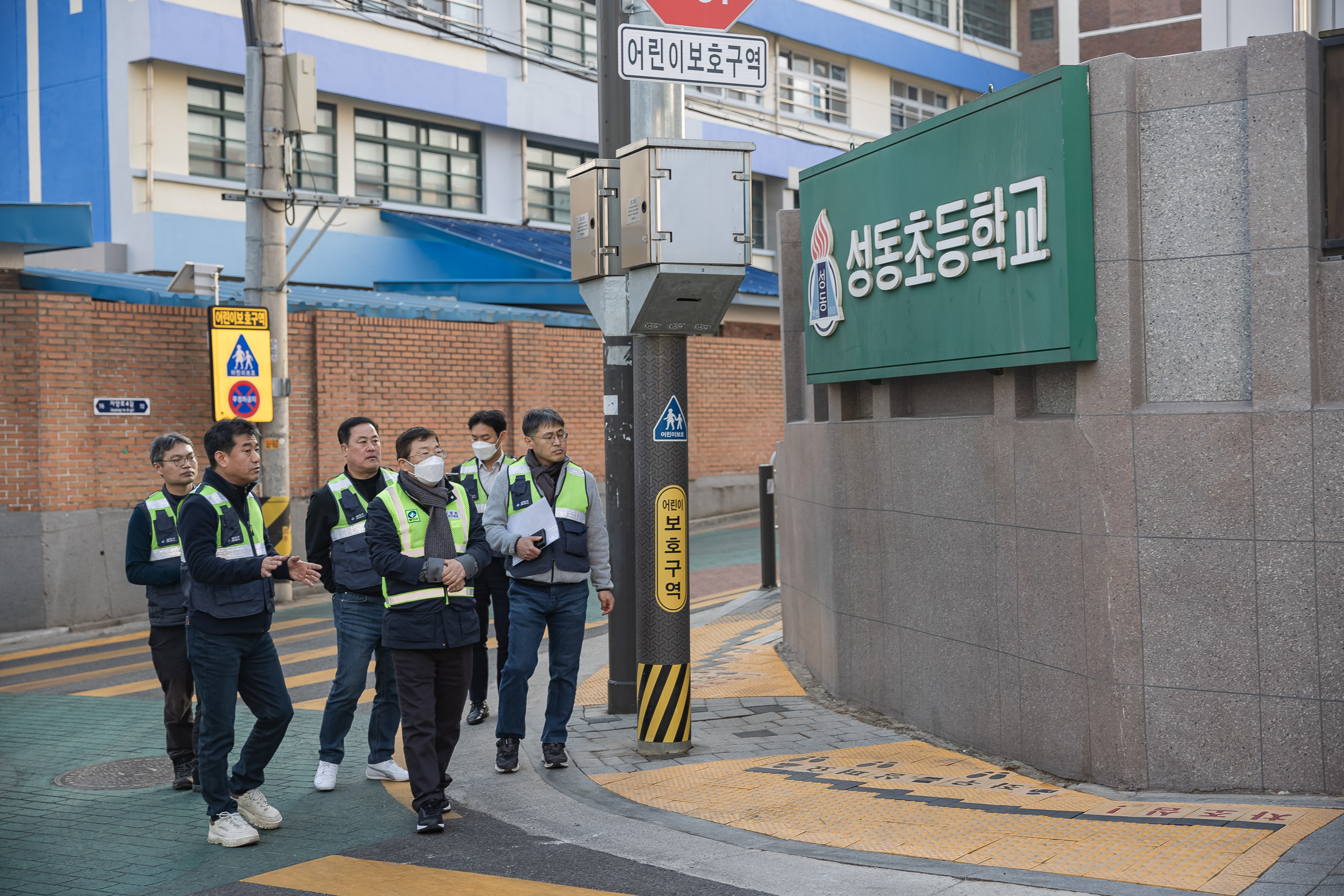 20250228-자양1재정비촉진구역 개학 대비 안전한 통학로 확보를 위한 현장점검 20250228-13559_L_192802.jpg