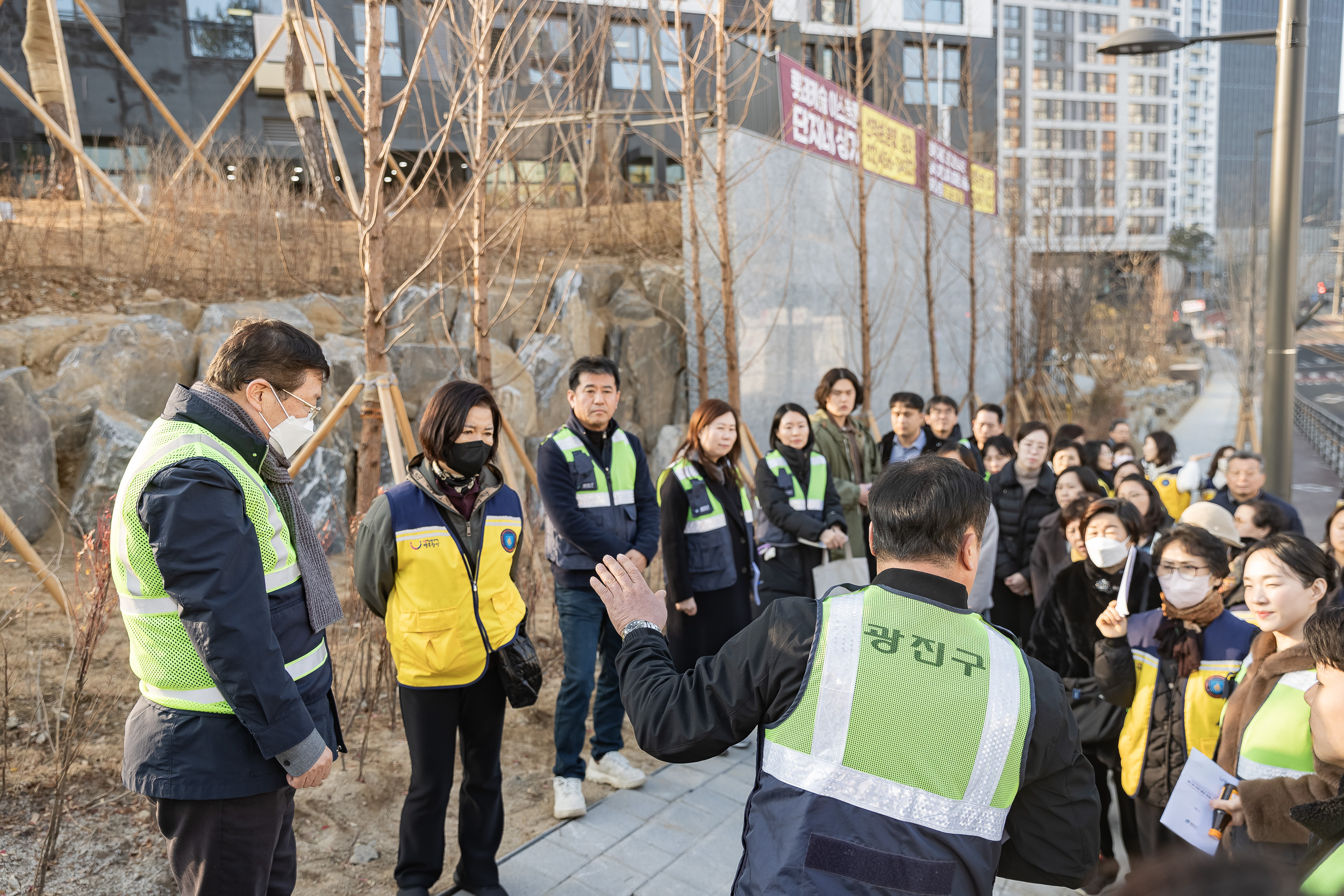 20250228-자양1재정비촉진구역 개학 대비 안전한 통학로 확보를 위한 현장점검 20250228-13176_L_192756.jpg