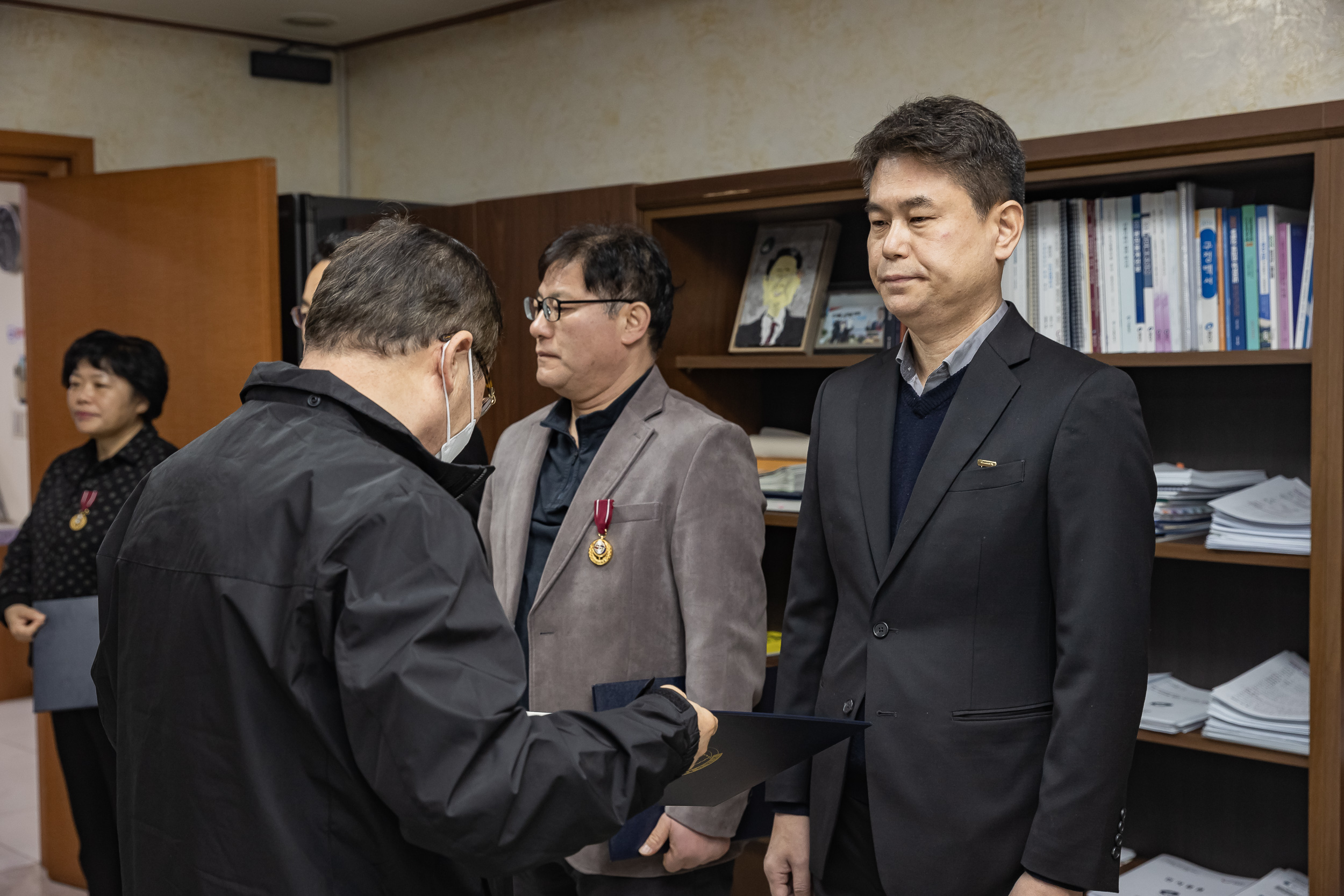 20250220-모범공무원 표창수여 20250220-7533_G_171409.jpg