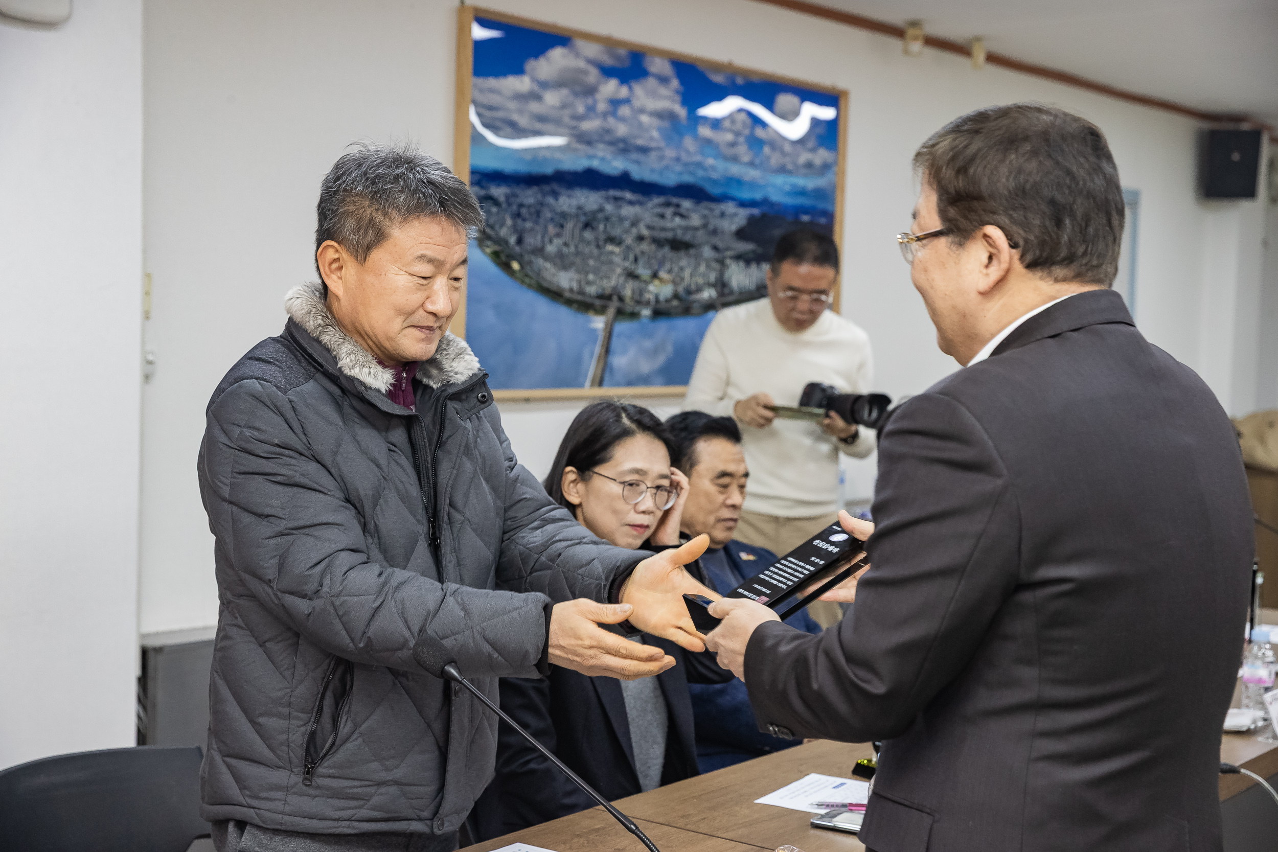 20250305-2025년 광진구 성실납세자 표창수여식 20250305-14073_L_201651.jpg