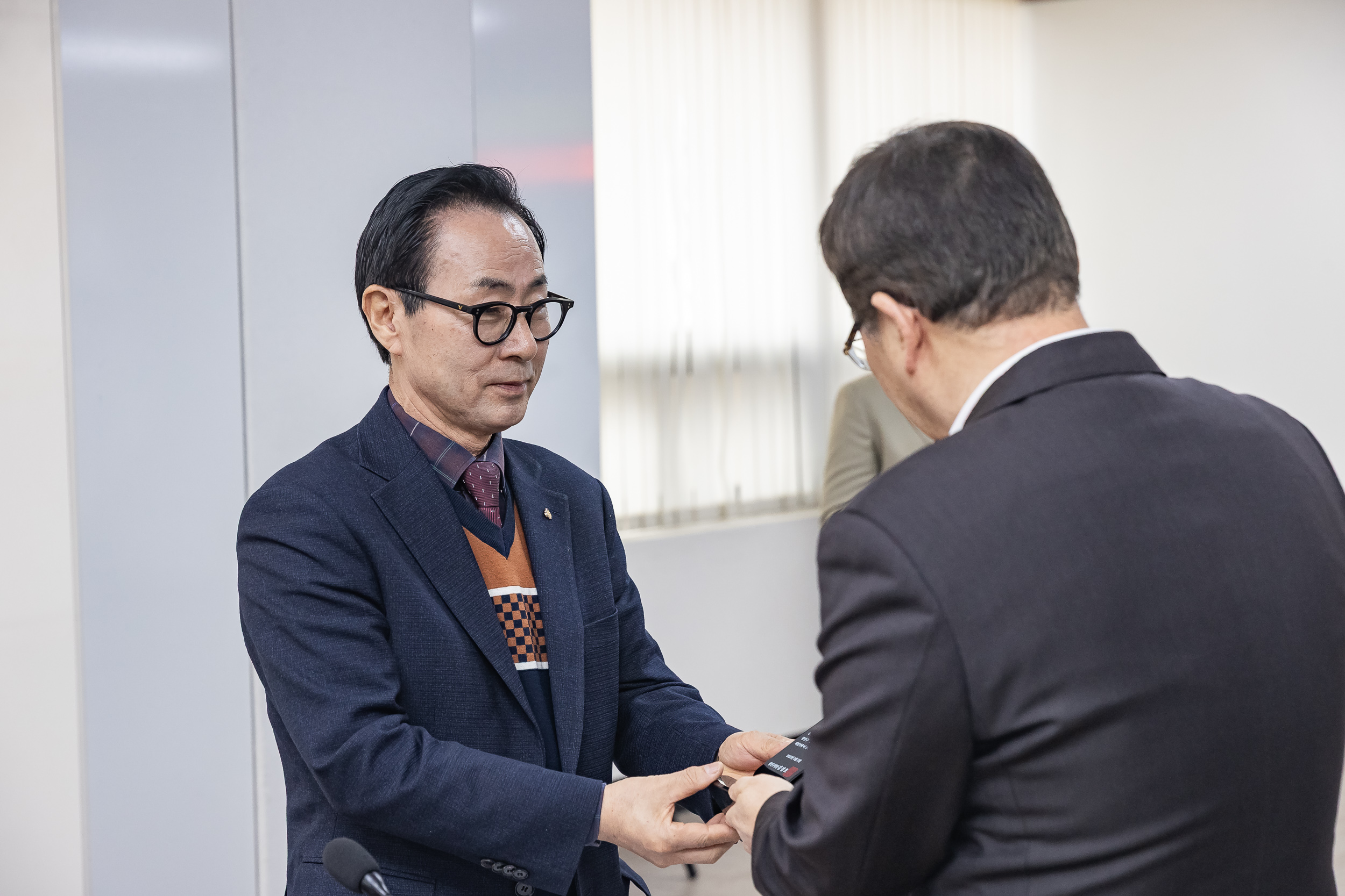 20250305-2025년 광진구 성실납세자 표창수여식 20250305-13859_L_201646.jpg