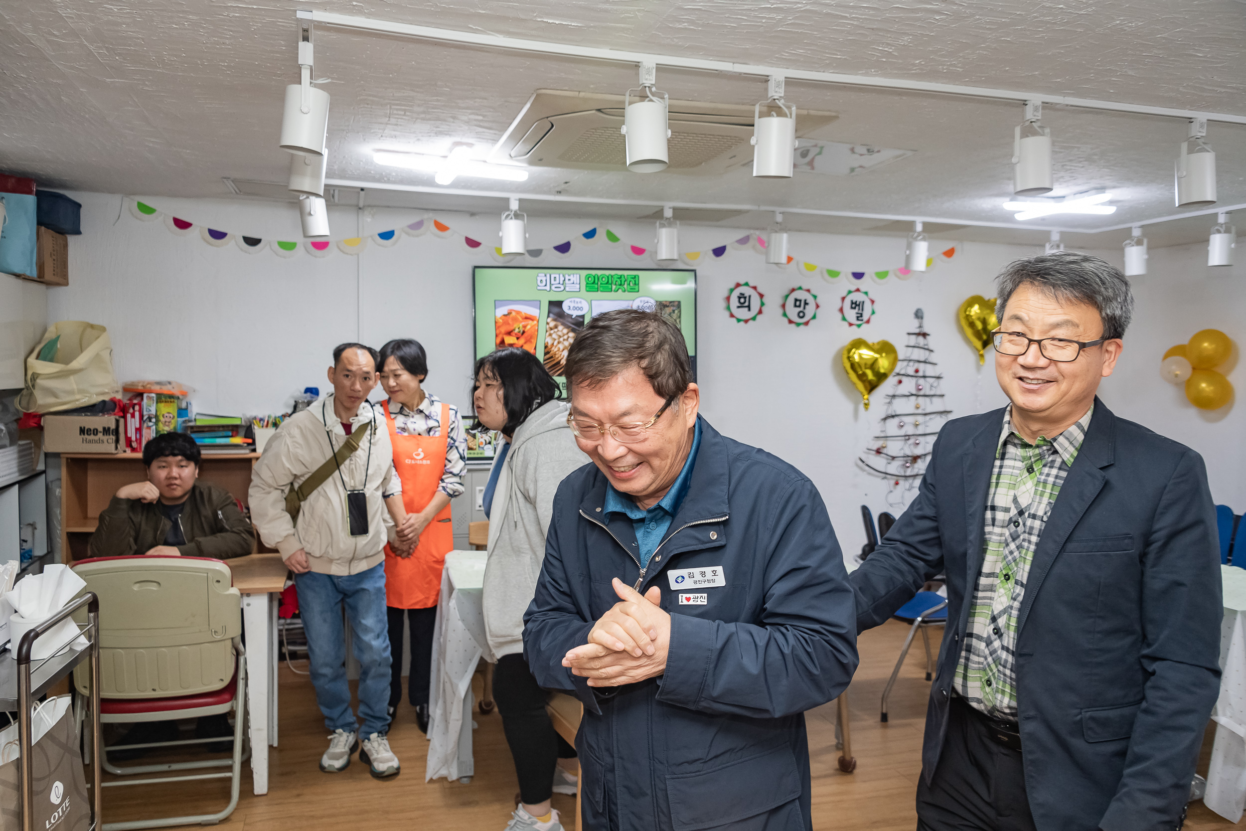 20241116-희망벨 페스티벌(일일찻집) 20241116_5098_G_141055.jpg