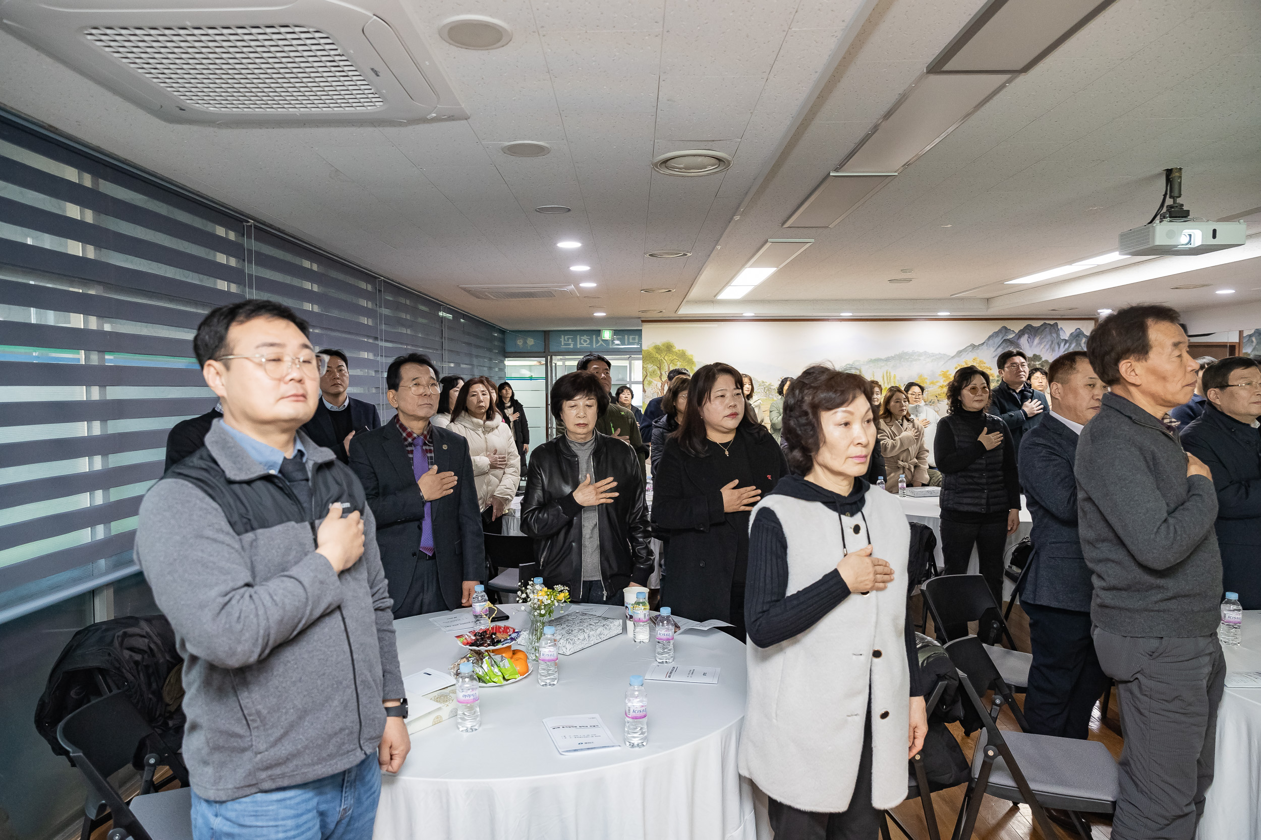20250213-제5회 중곡장학회 장학금 전달식 20250213-6910-제5회 중곡장학회 장학금 전달식_G_142453.jpg