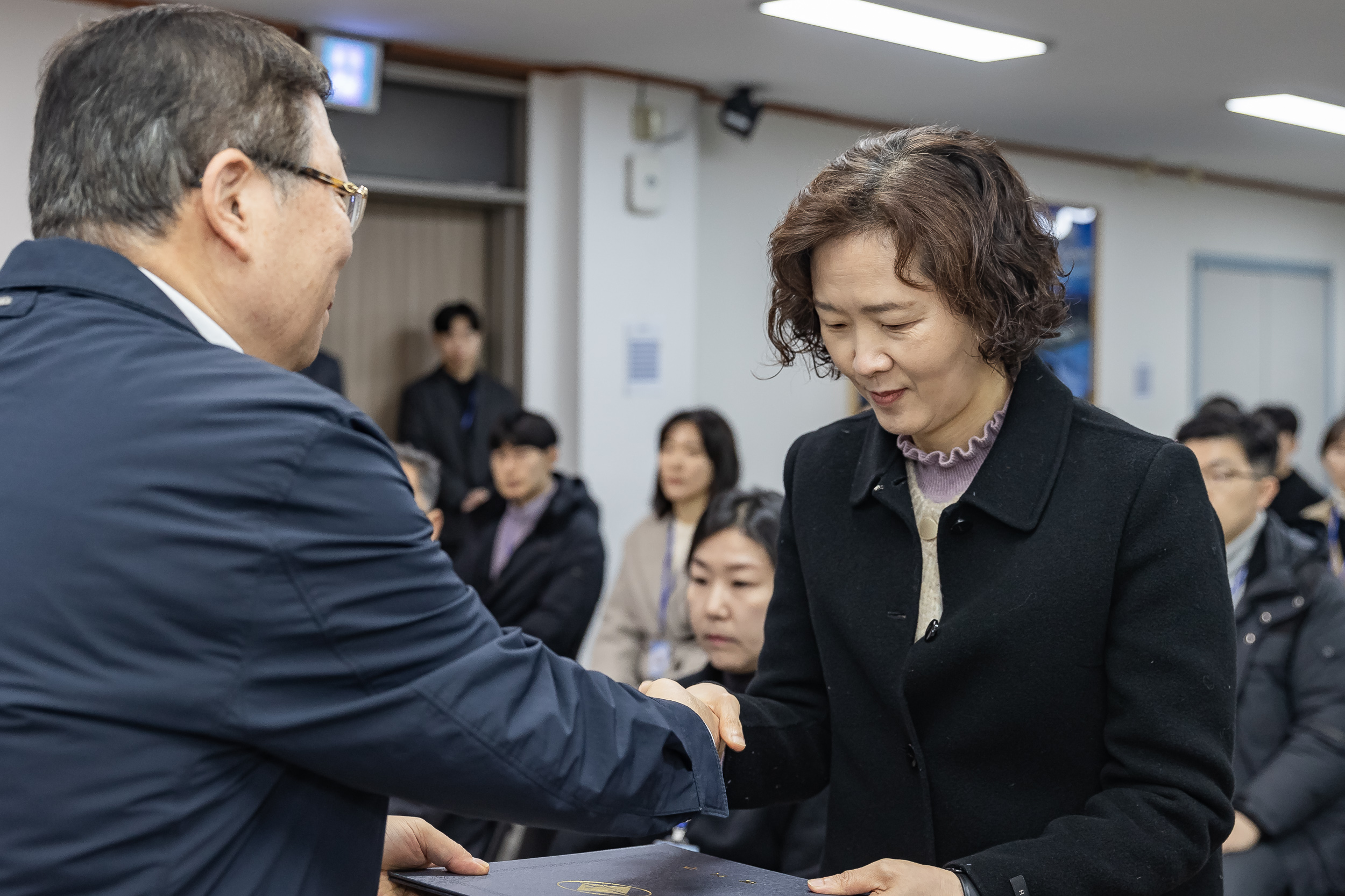 20250120-2025년 상반기 6급이하 기술직 정기인사 발령장 수여식 2025120_1793_G_212837.jpg