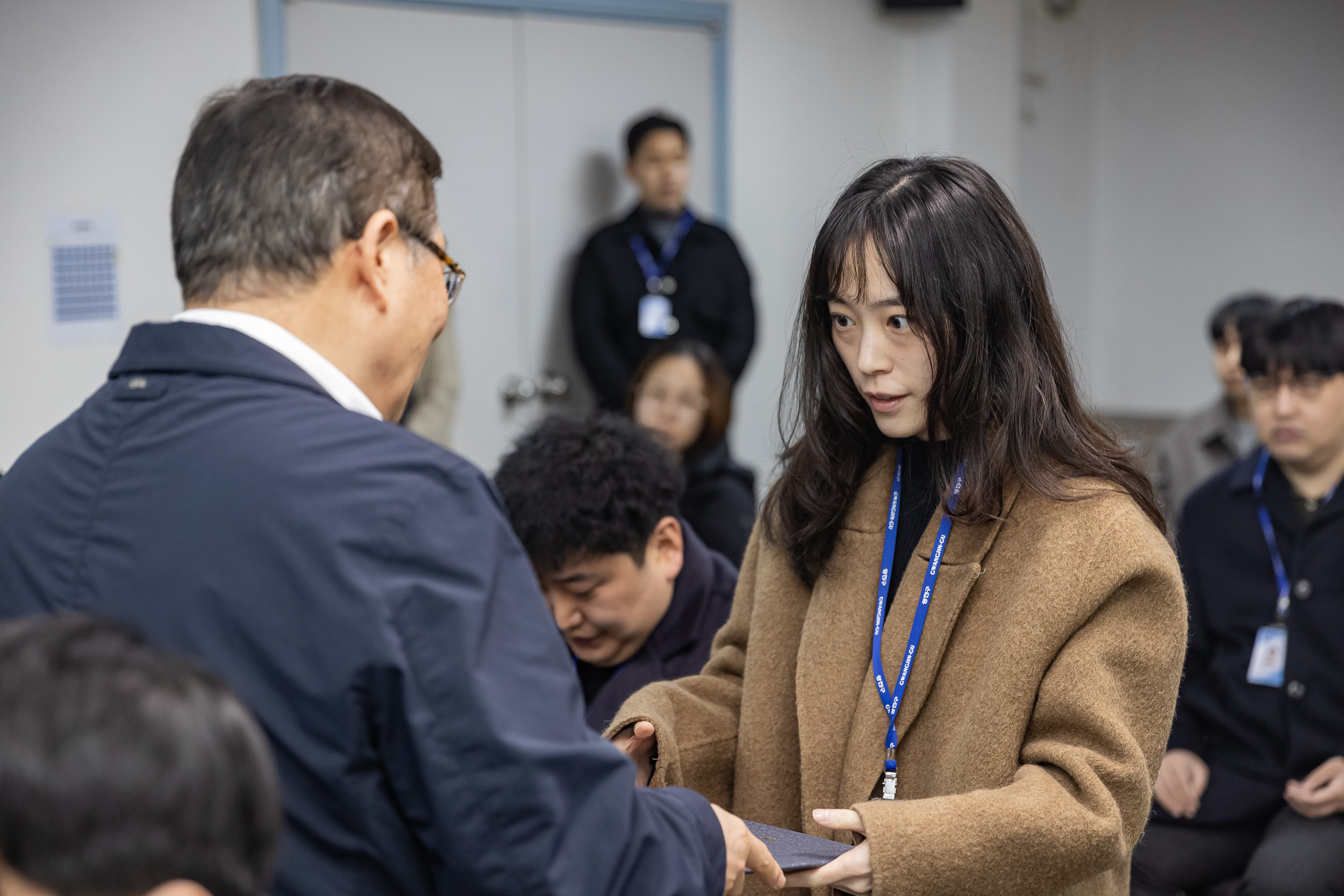 20250120-2025년 상반기 6급이하 기술직 정기인사 발령장 수여식 2025120_2000_G_212845.jpg