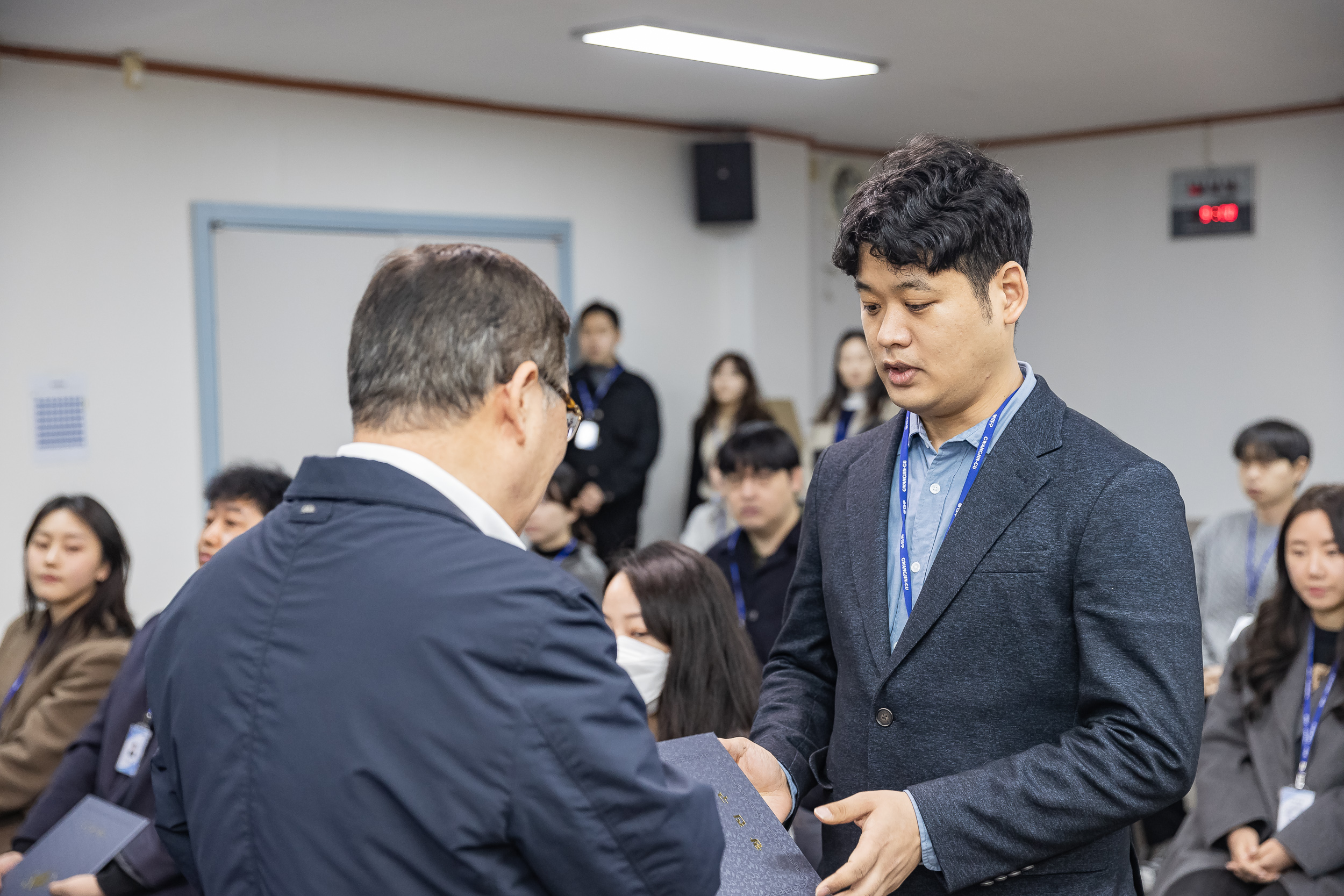 20250120-2025년 상반기 6급이하 기술직 정기인사 발령장 수여식 2025120_2016_G_212846.jpg