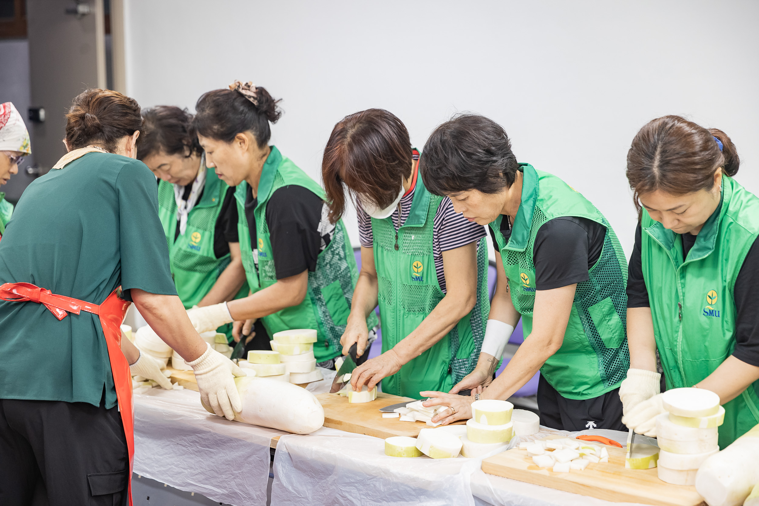 20240911-추석맞이 관내어르신 사랑의 밑반찬 만들어드리기 240911-0876_G_224228.jpg