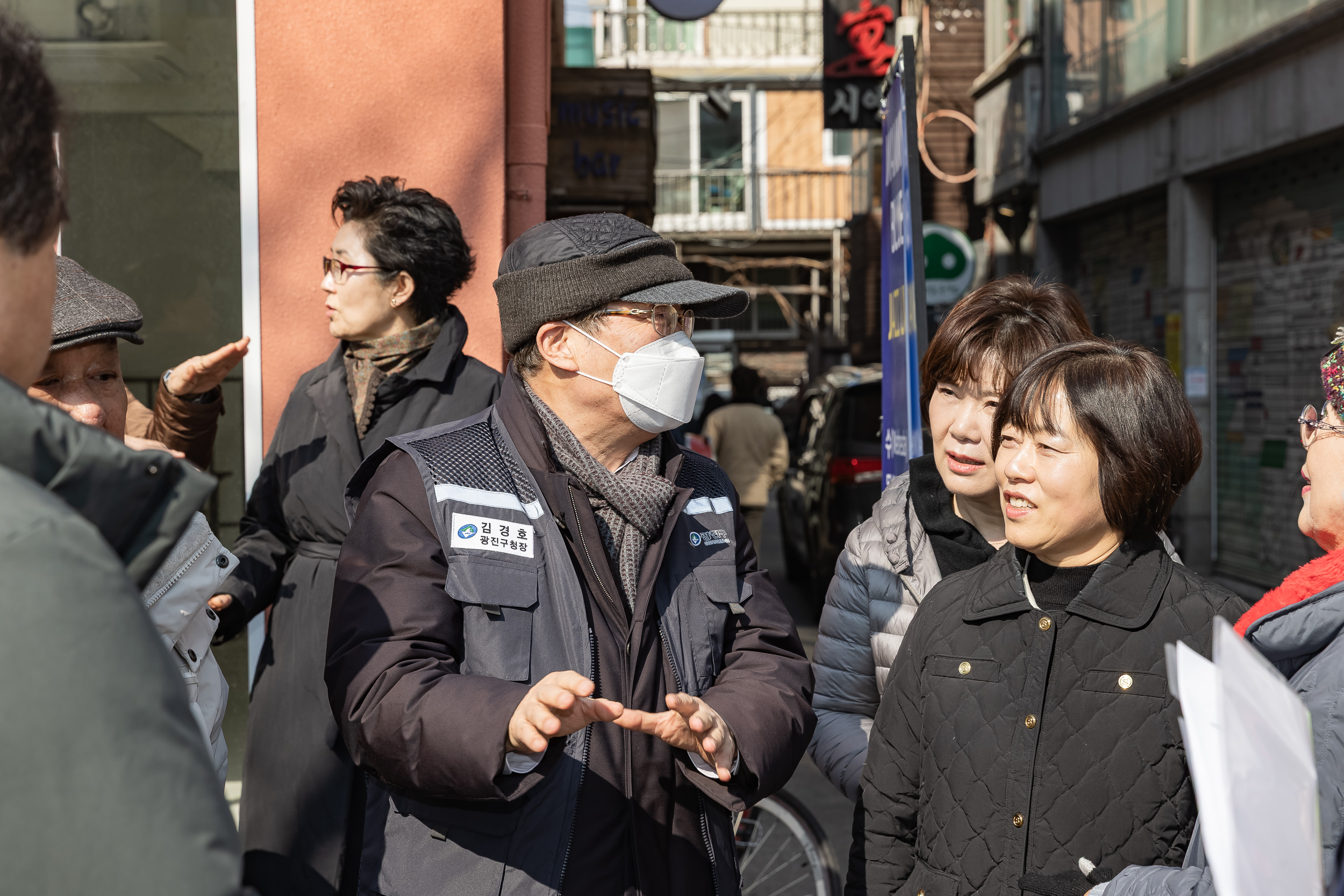 20250306-건대입구역 능동로 노점 정비 현장 20250306-07223_L_163638.jpg
