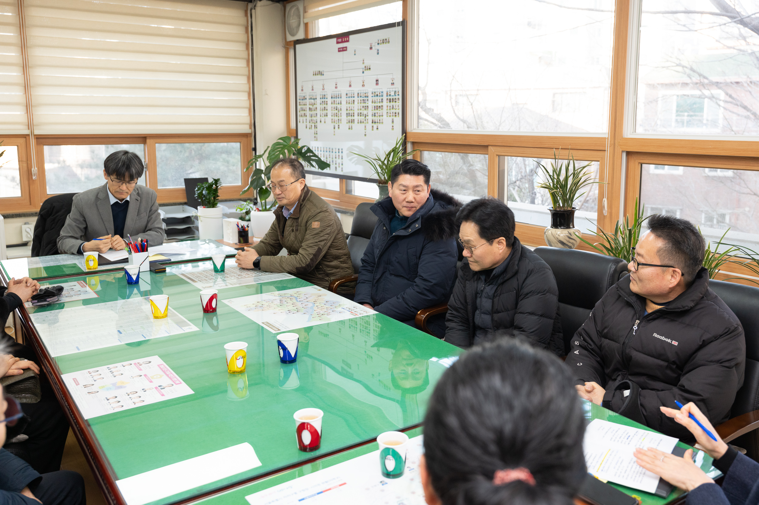 20250218-자양15번가 골목형상점가 지정서 및 상인회등록증 전달식 20250218-6868_G_155241.jpg