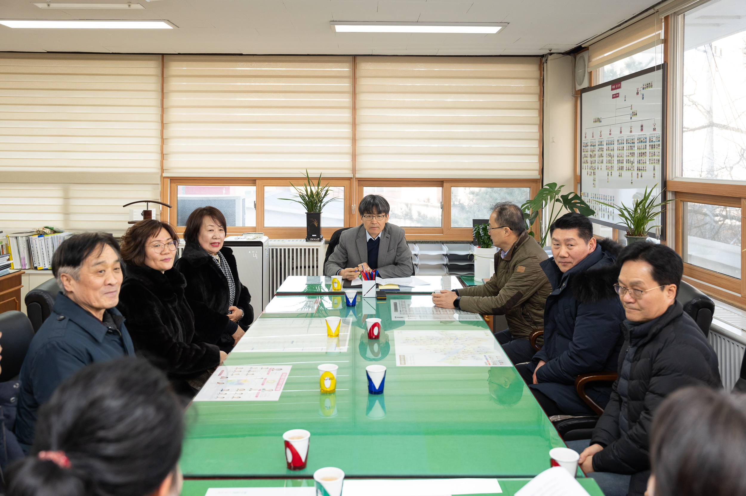 20250218-자양15번가 골목형상점가 지정서 및 상인회등록증 전달식 20250218-6874_G_155241.jpg
