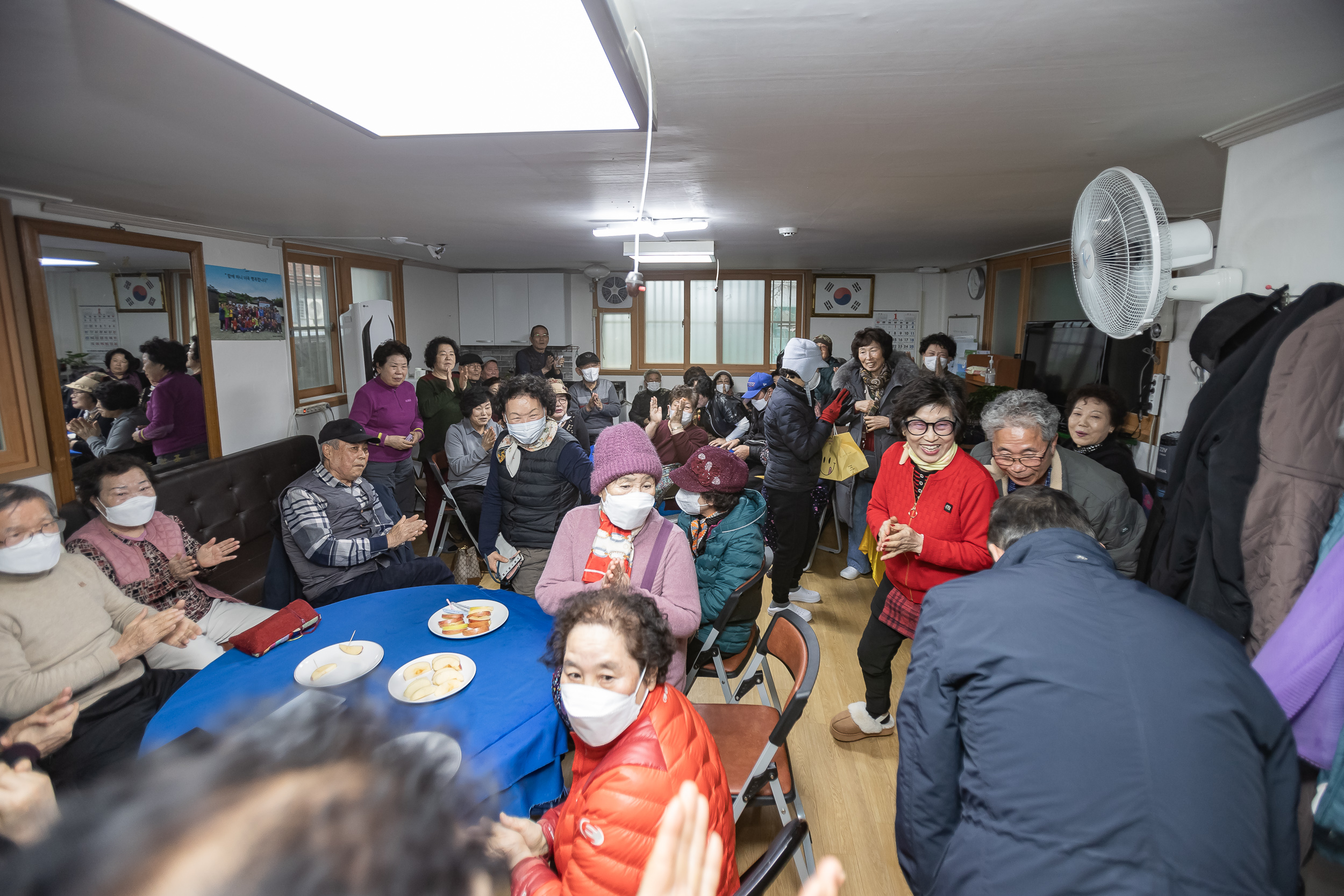 20250123-설맞이 경로당 방문(자양4동 제2경로당) 2025123_1593_G_142135.jpg