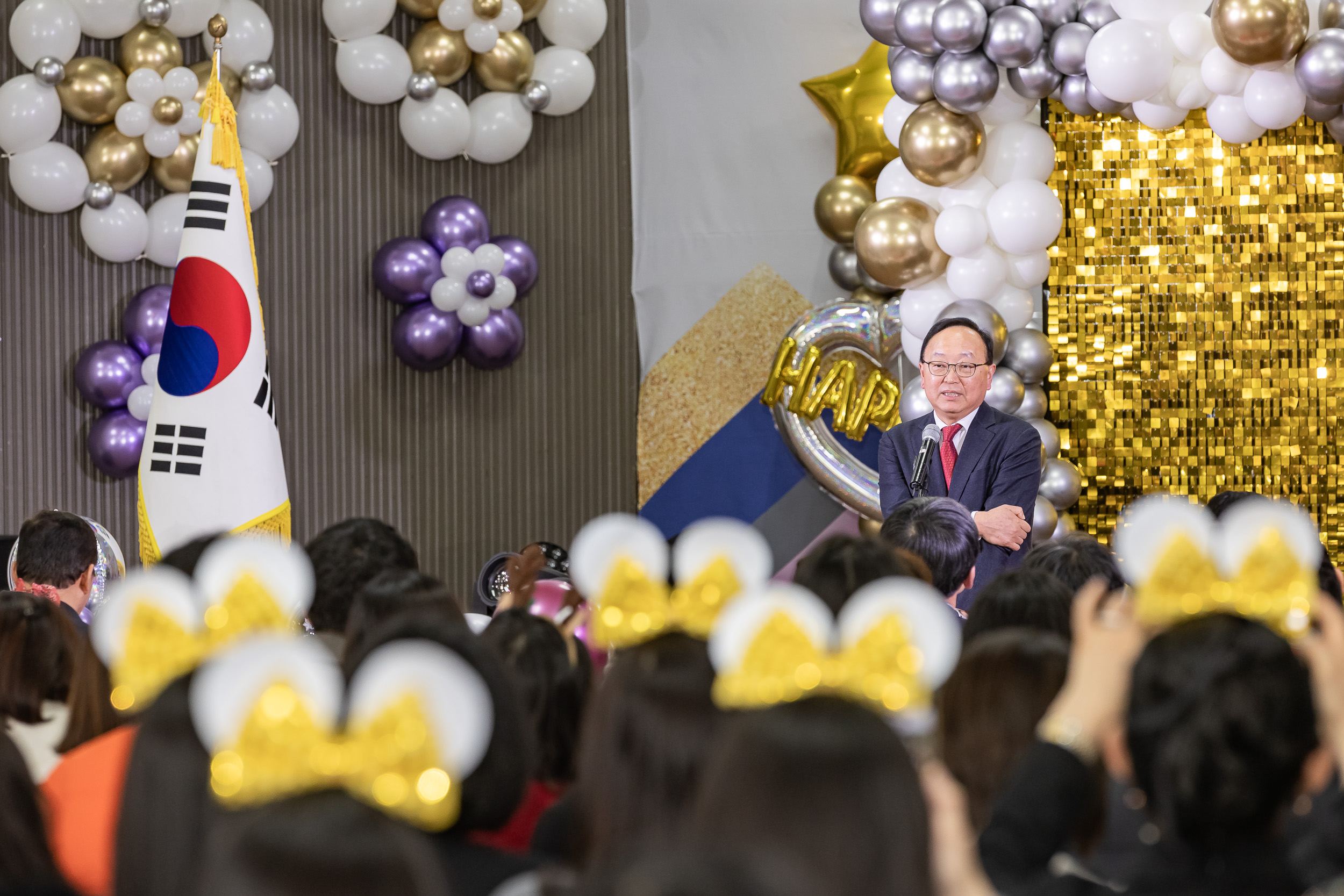 20241212-2024년 4/4분기 직원 정례조례 20241212_4326_G_210433.jpg