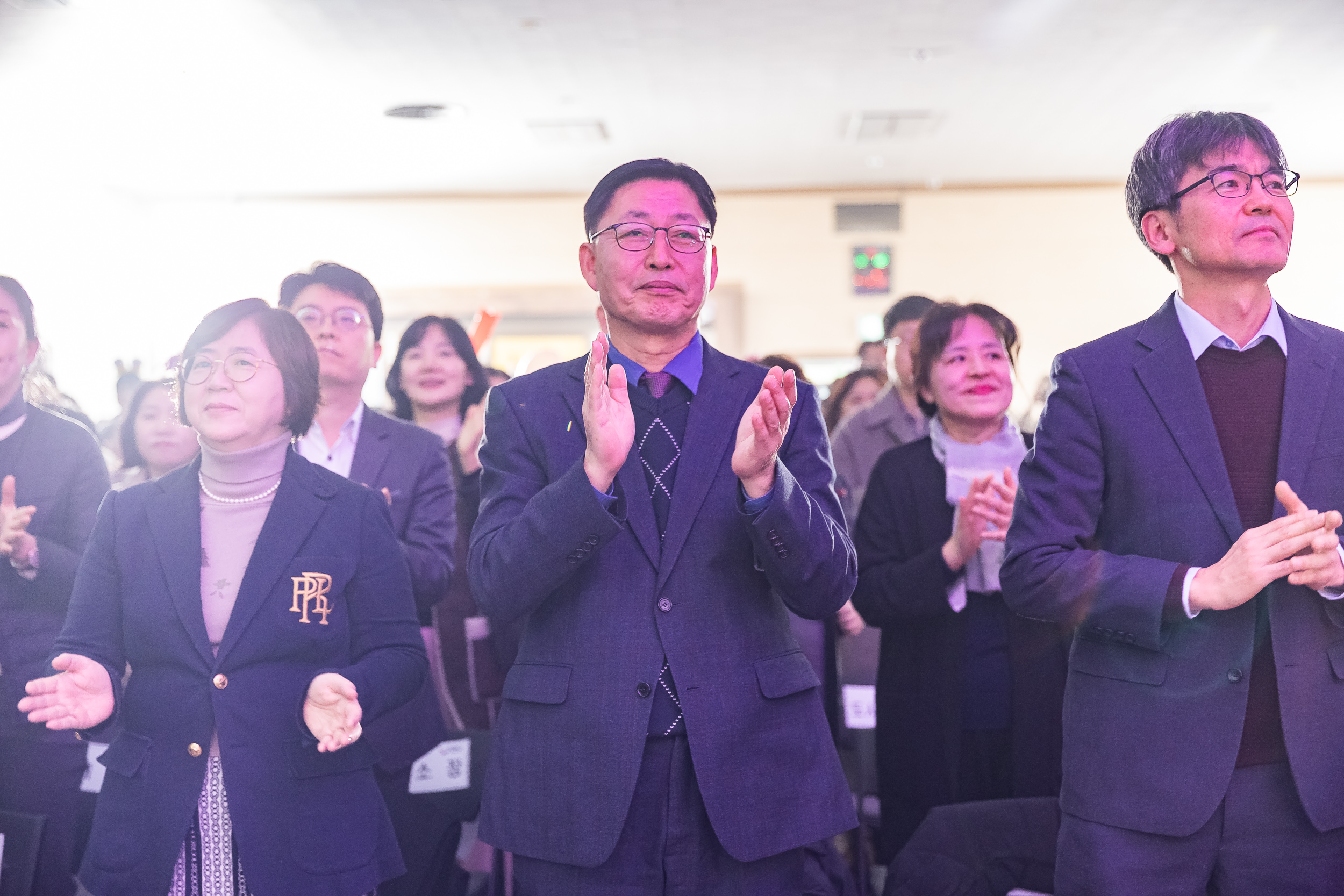 20241212-2024년 4/4분기 직원 정례조례 20241212_4527_G_210440.jpg