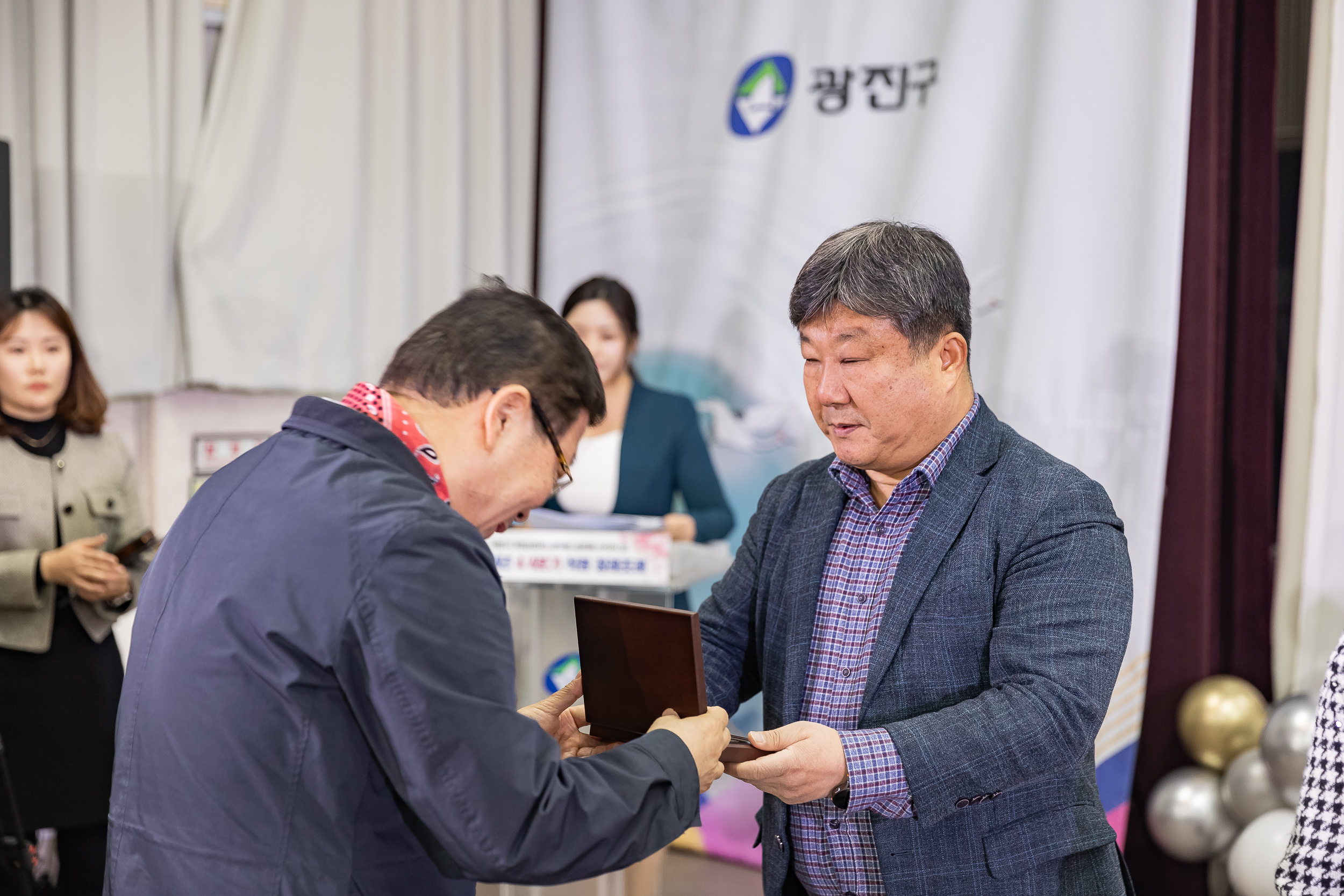 20241212-2024년 4/4분기 직원 정례조례 20241212_3908_G_210421.jpg