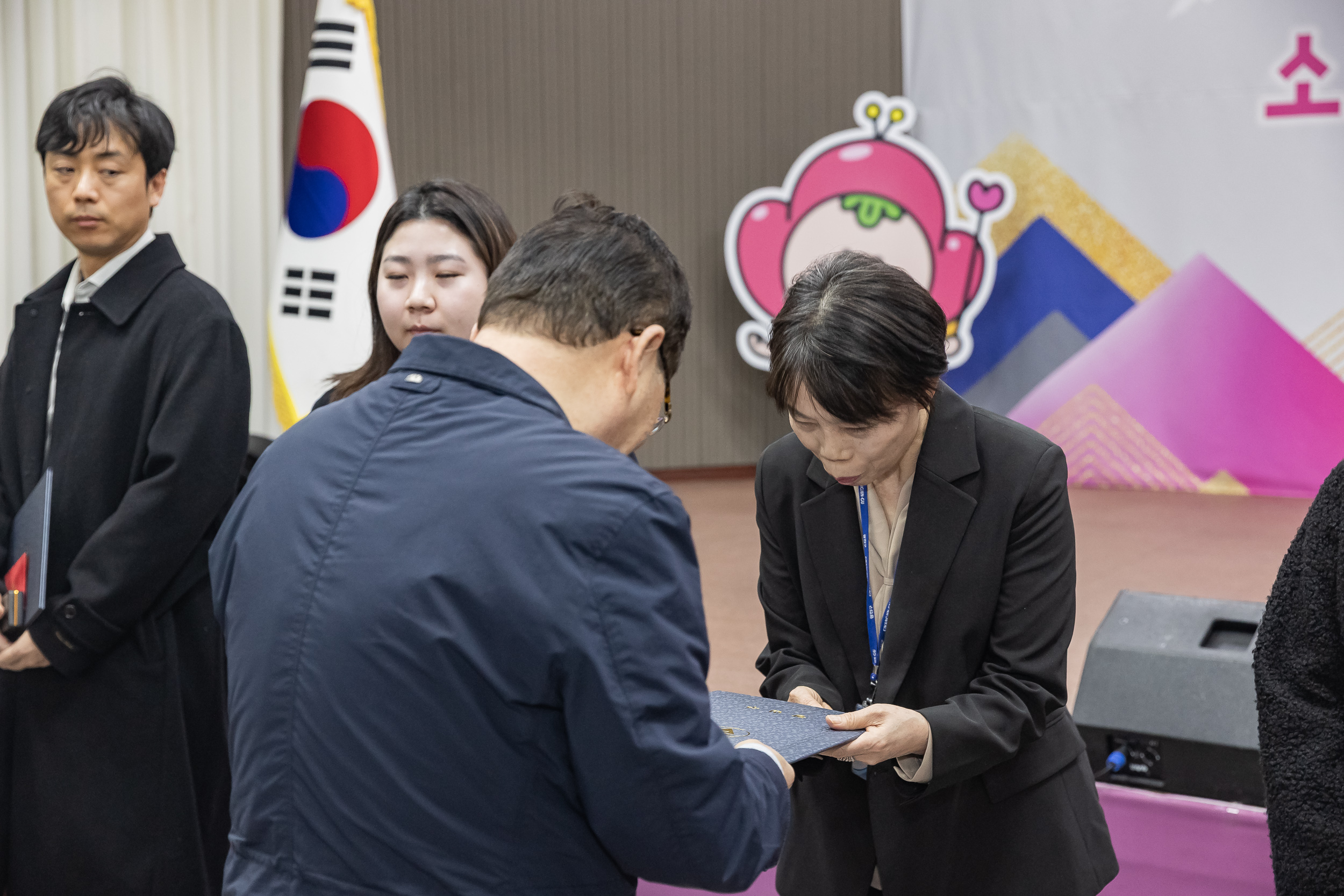 20250313-2025년 1/4분기 직원 정례조례 20250313-6915_L_193840.jpg