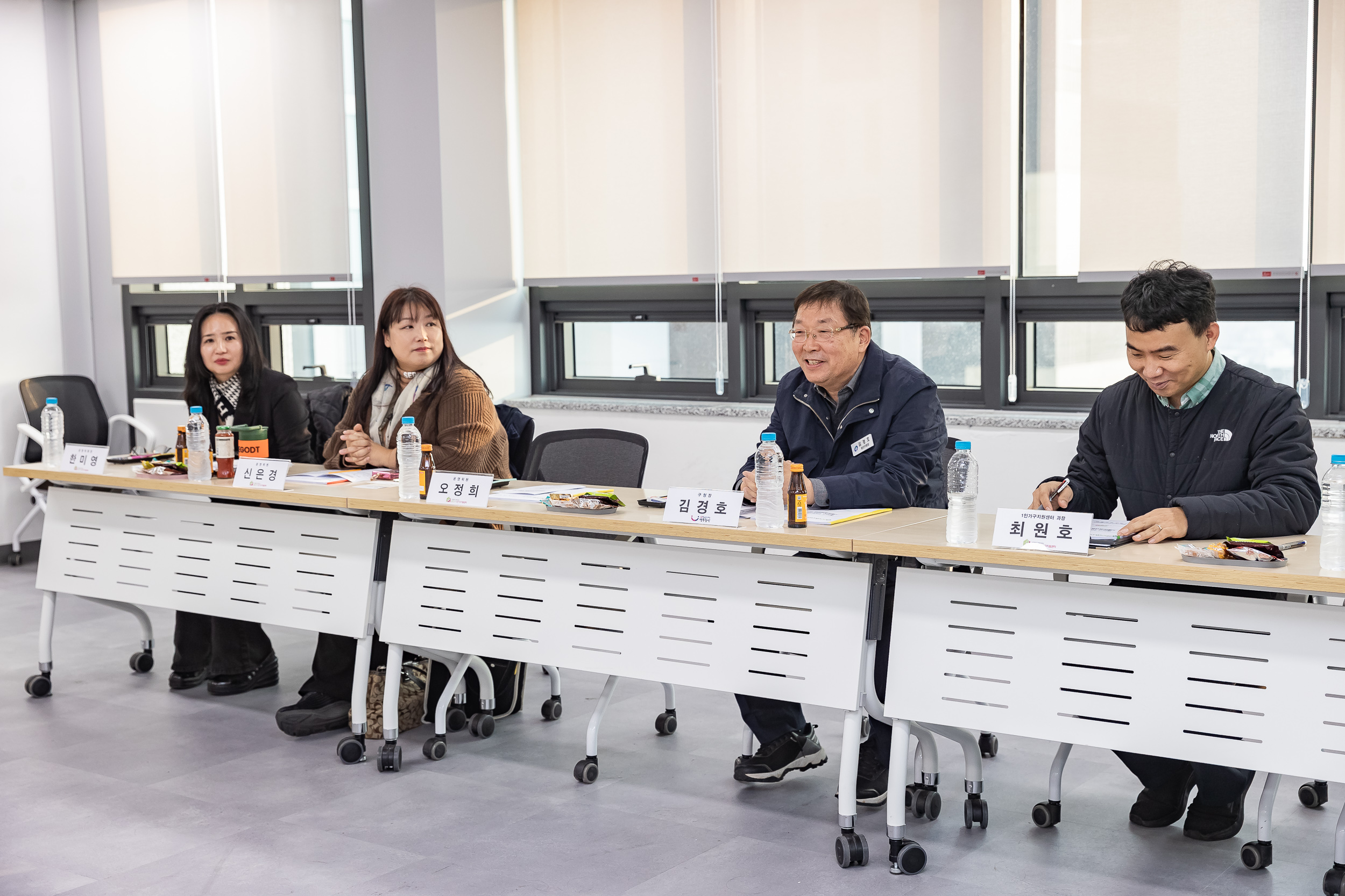 20251124-1인가구지원센터 운영위원회 신규위원 위촉식 20251124-13529_L_191725.jpg