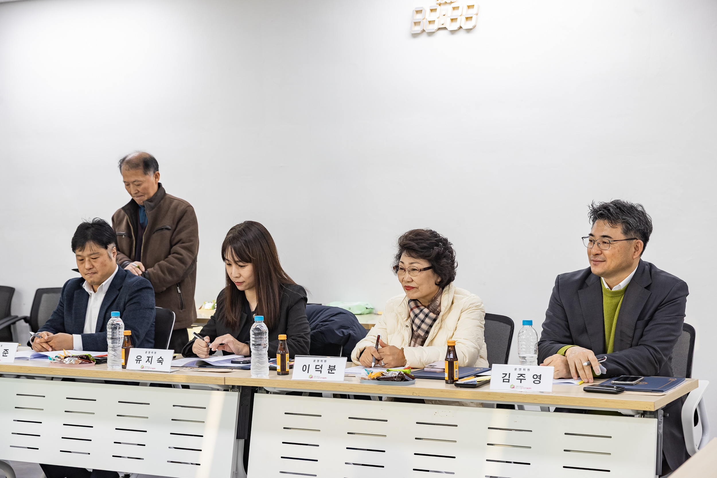 20251124-1인가구지원센터 운영위원회 신규위원 위촉식 20251124-13536_L_191725.jpg