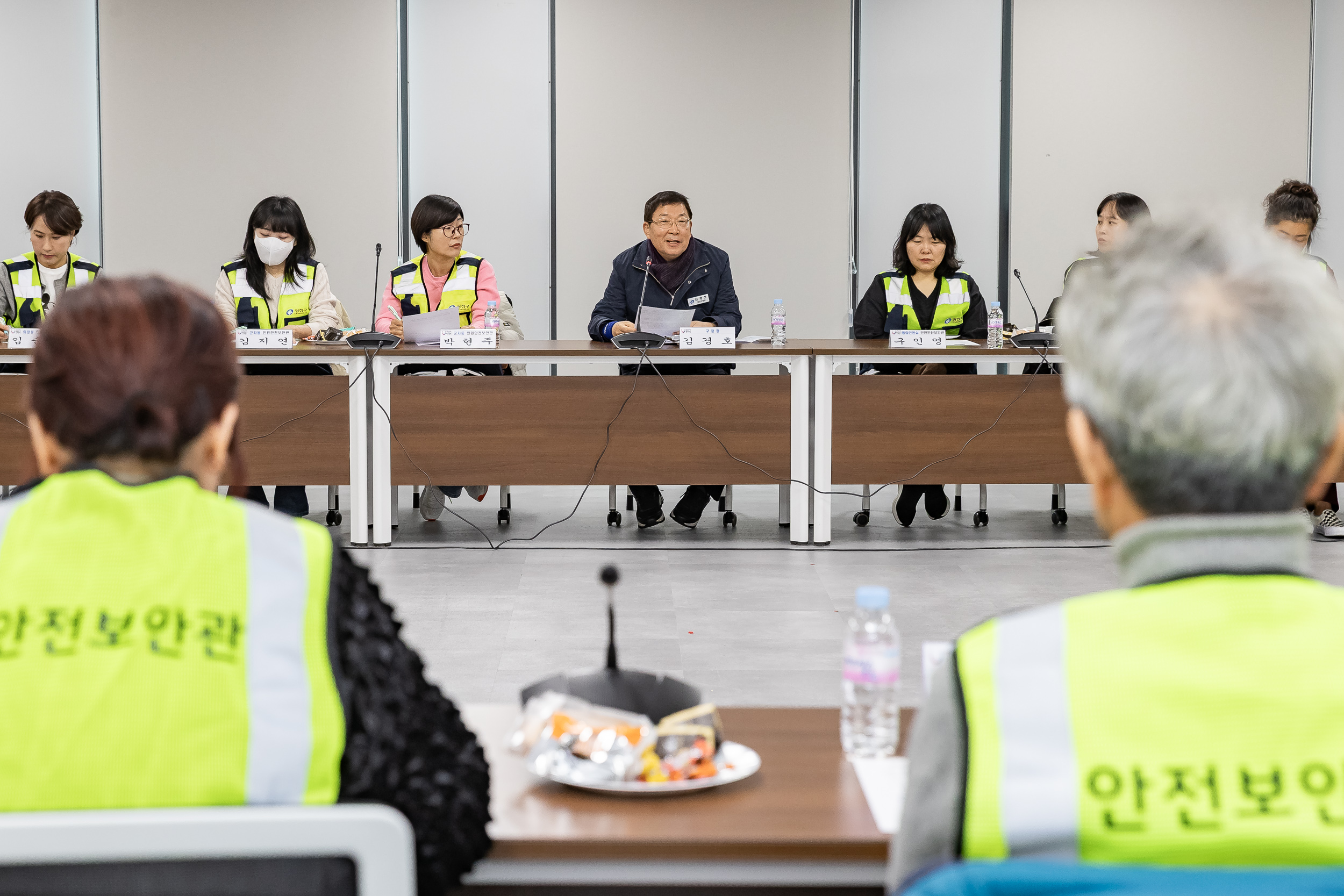 20251113-2025년 하반기 민원안전보안관 간담회 20251113-4994_L_122248.jpg