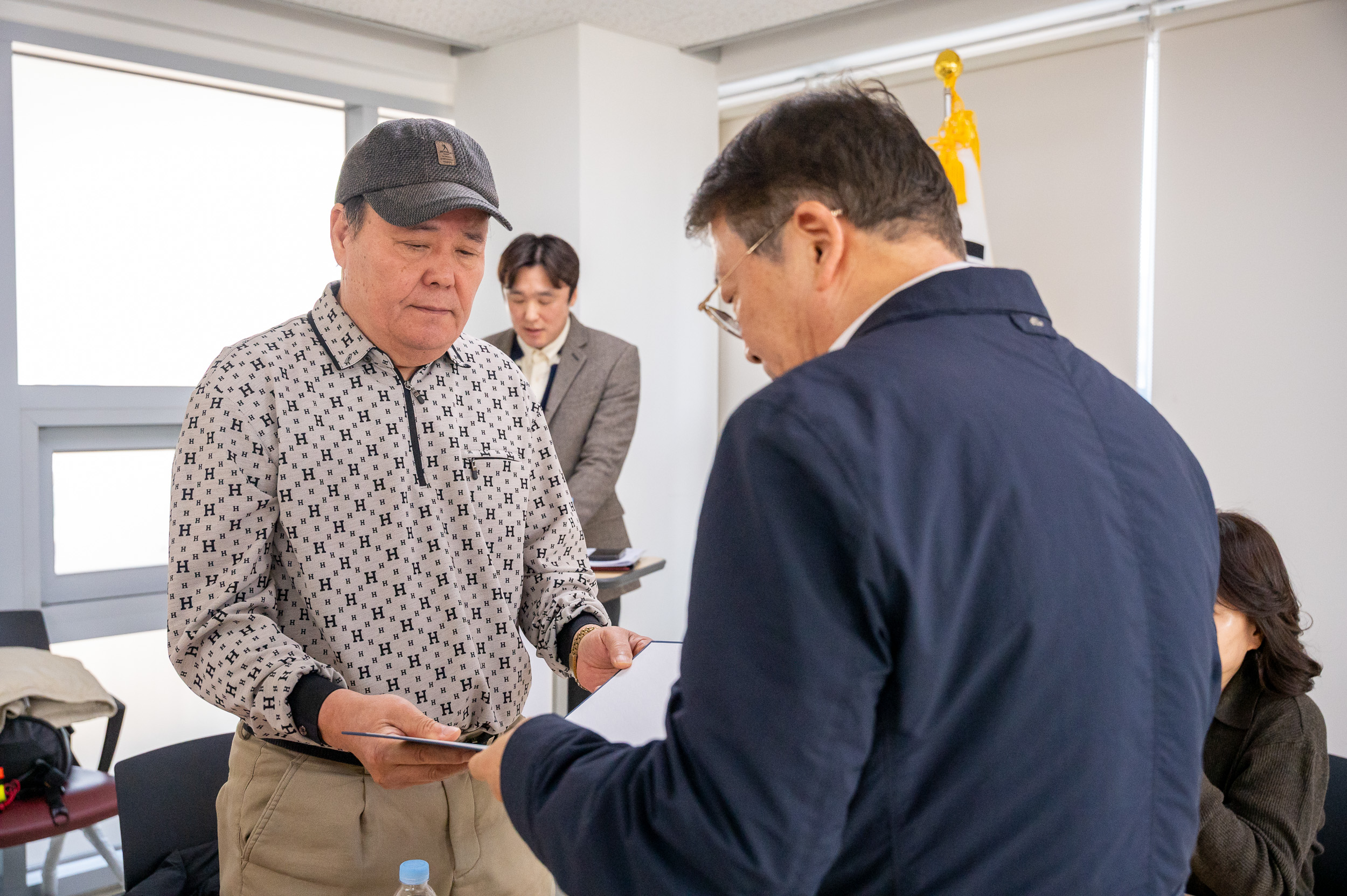 20260209-구의1동 주민자치회 위원 위촉장 수여식 20260209-16479_L_210402.jpg