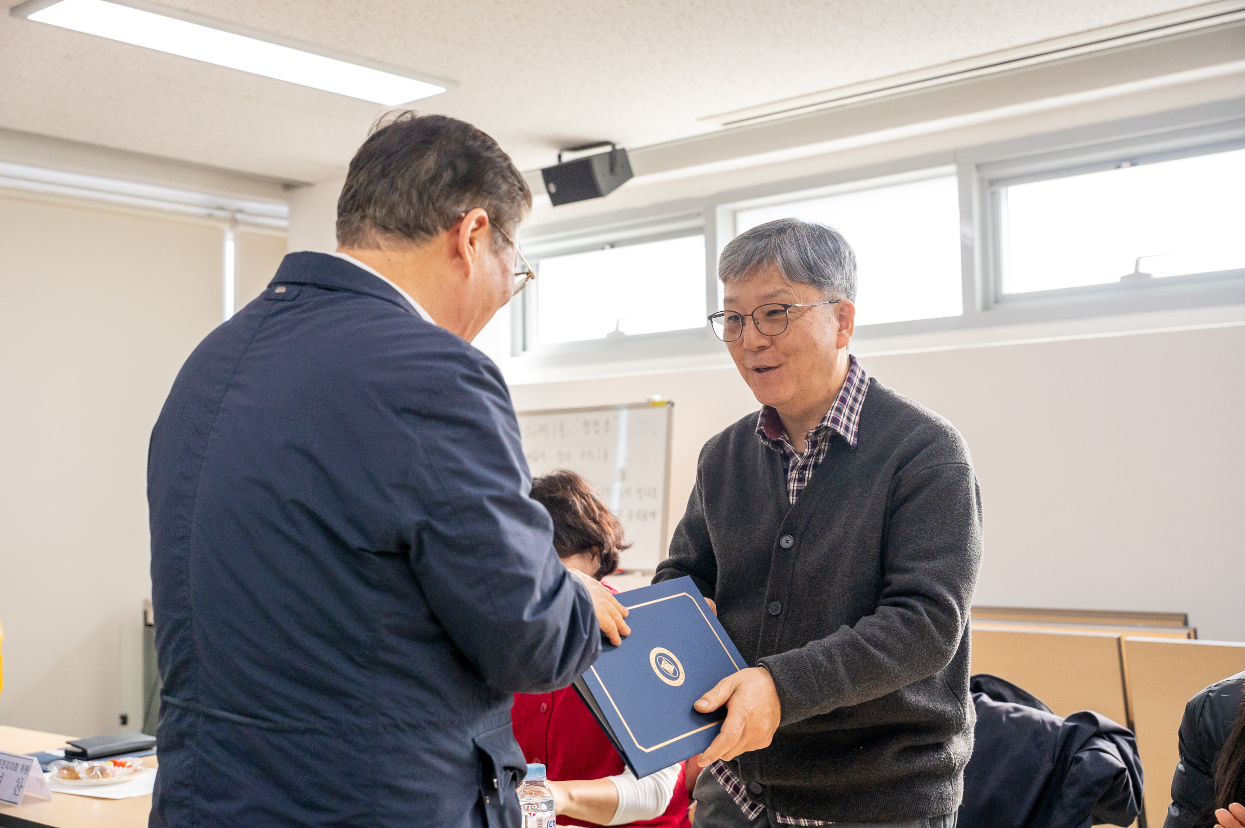 20260209-구의1동 주민자치회 위원 위촉장 수여식 20260209-16559_L_210402.jpg