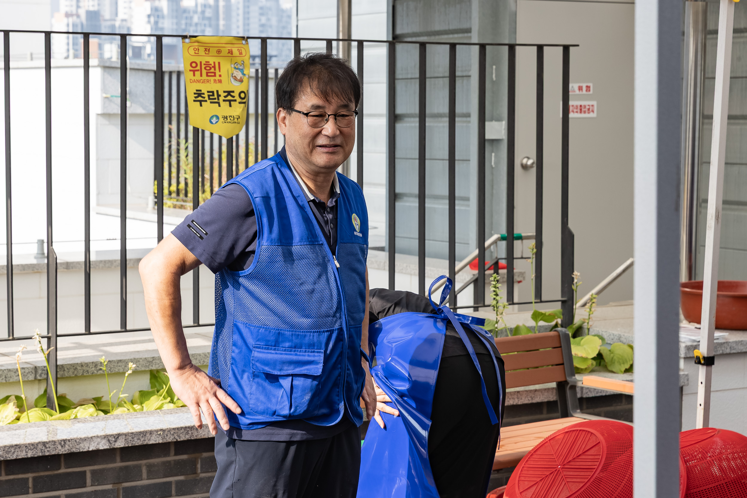 20251001-바르게살기운동 광진구협의회 어려운 이웃 밑반찬 만들어드리기 20251001-52074_L_134246.jpg