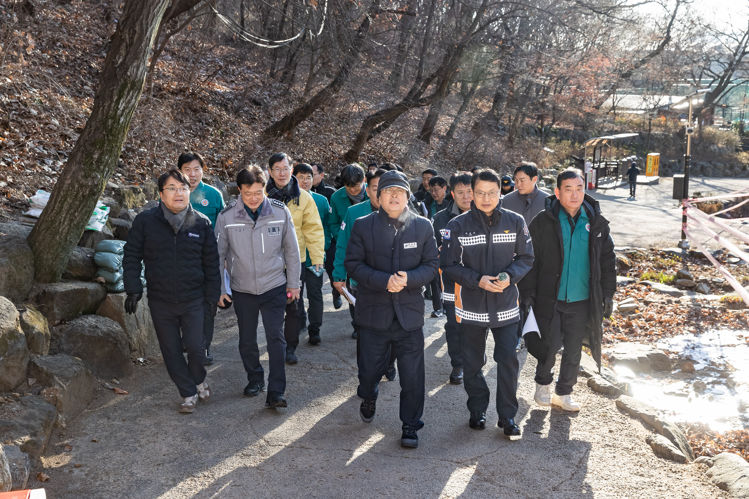 20251231-행정안전부 차관 아차산 해맞이 축제 현장방문 20251231-58387_L_164539.jpg
