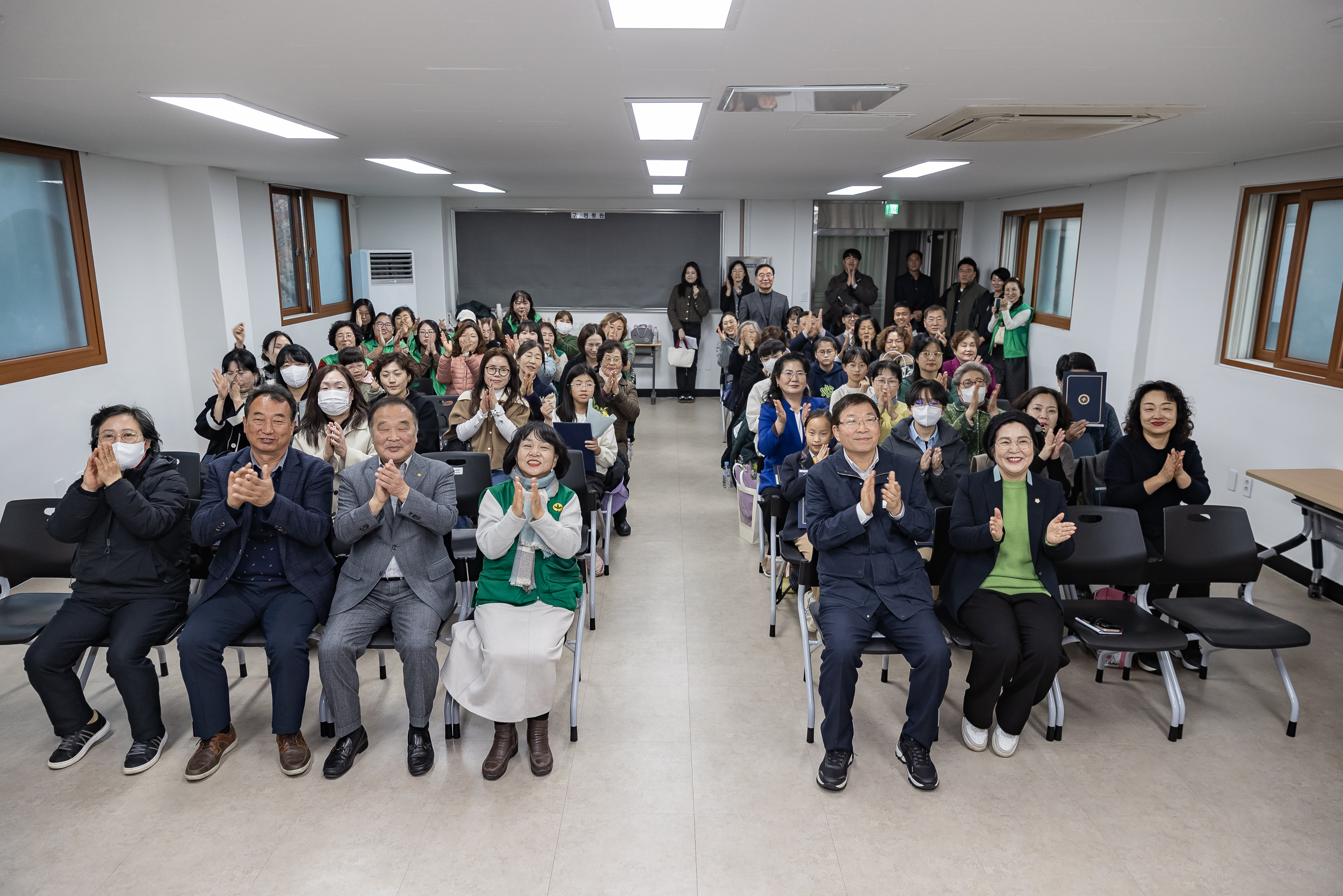 20251120-제30회 광진구민 독서경진대회 시상식 20251120-11338_L_085533.jpg