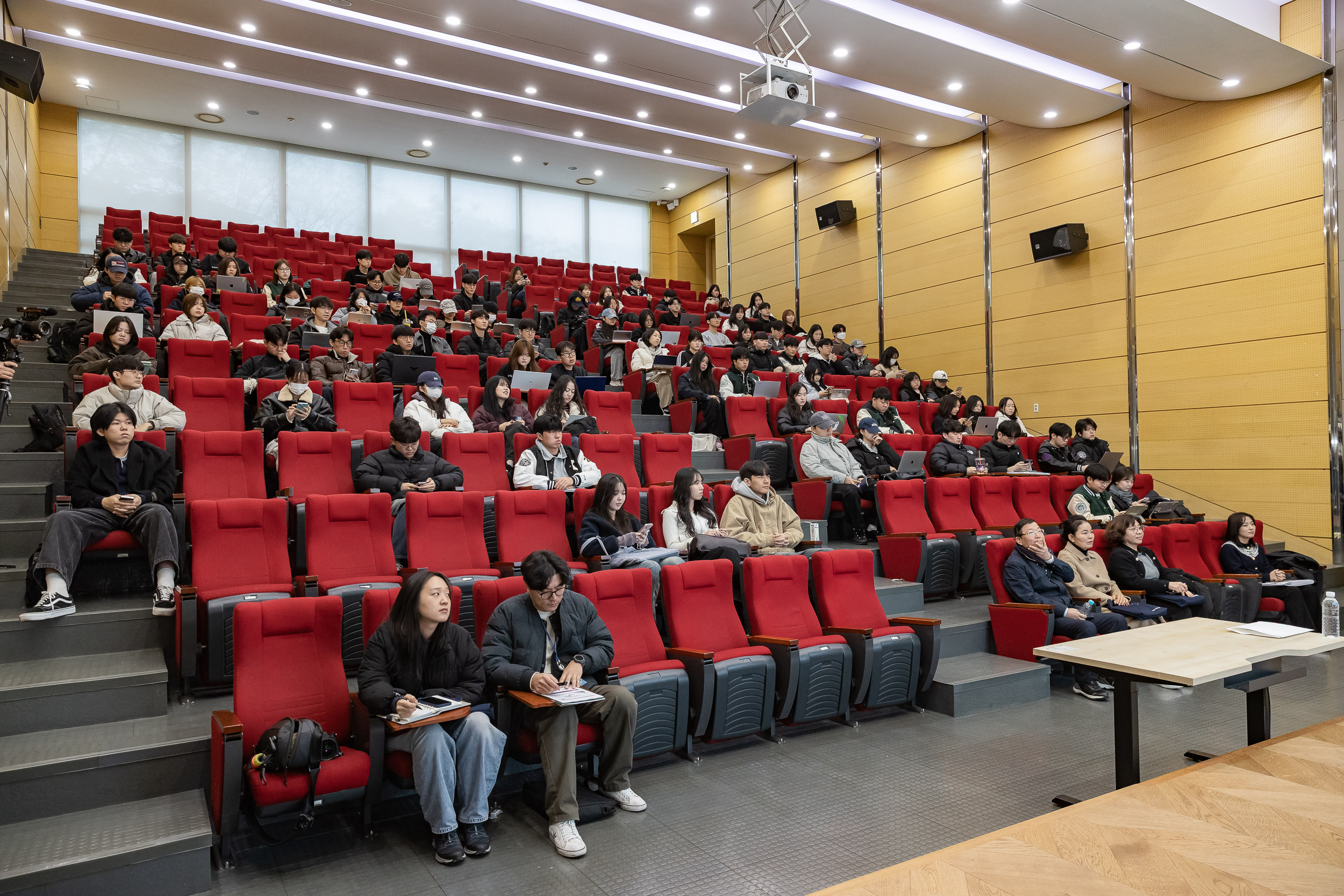 20251118-건국대학교 '공공행복과 주민자치' 특강 20251118-9212_L_160536.jpg