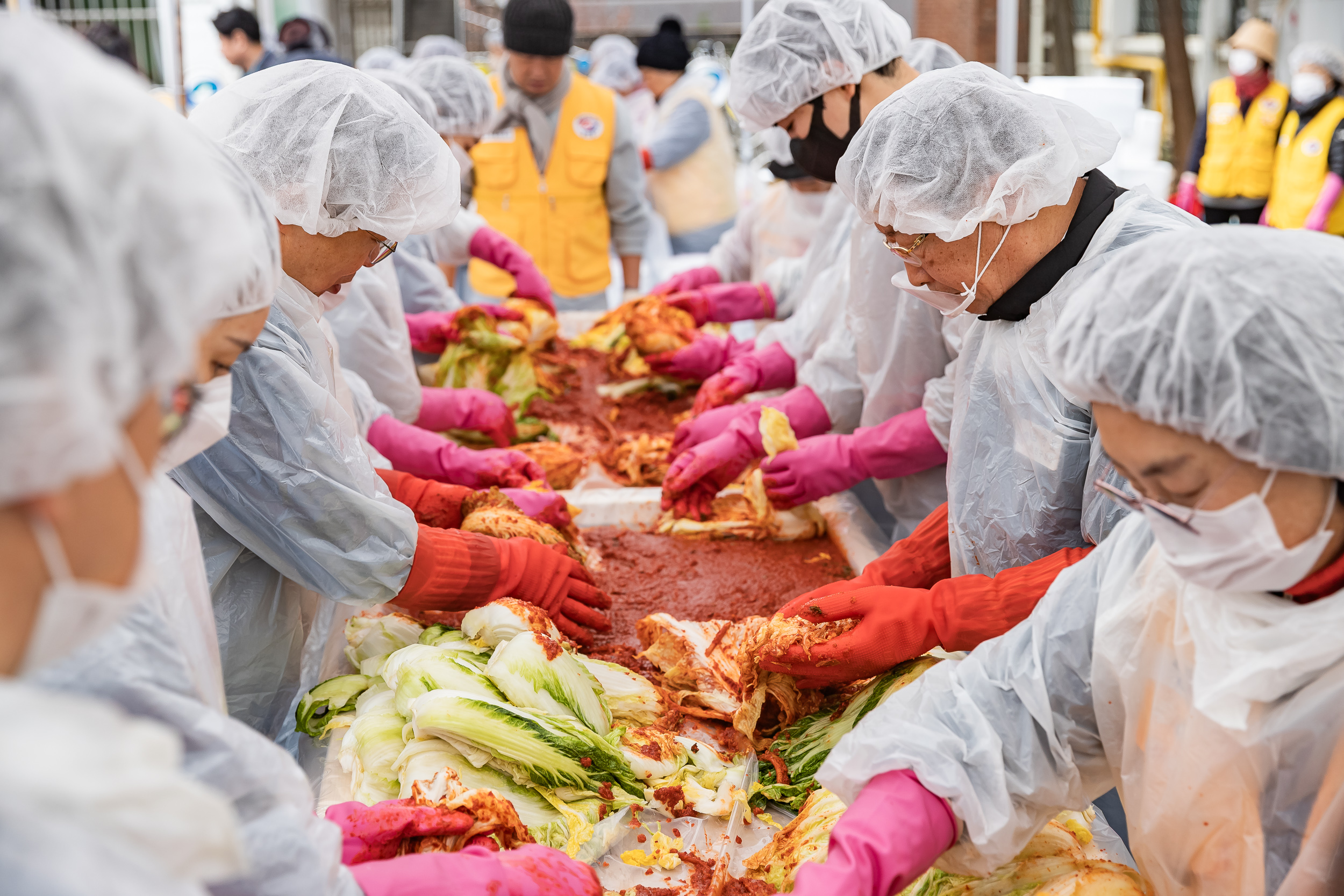 20251125-적십자봉사회 광진구협의회 가온 김장김치 나눔행사 20251125-13663_L_191827.jpg