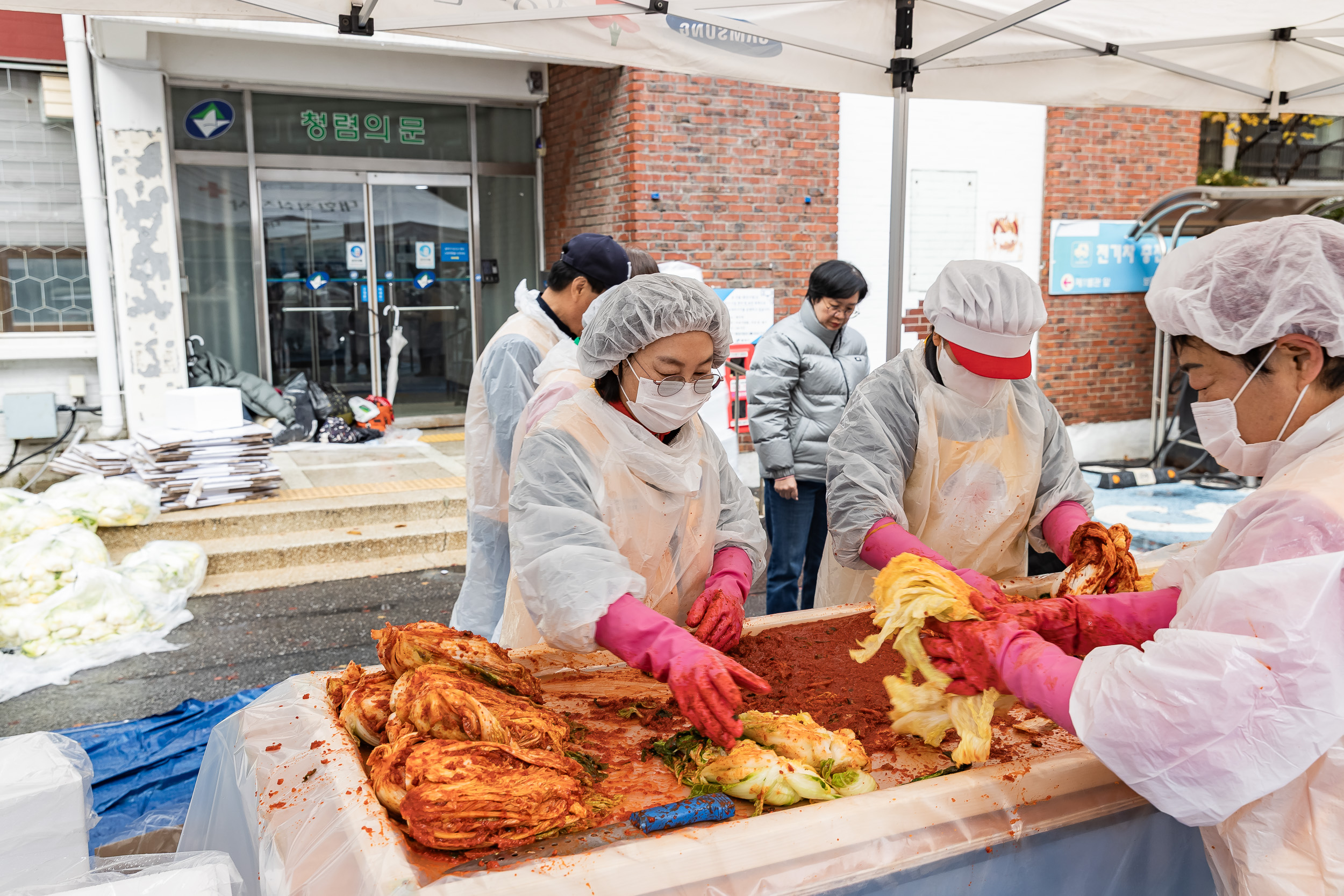 20251125-적십자봉사회 광진구협의회 가온 김장김치 나눔행사 20251125-13752_L_191828.jpg